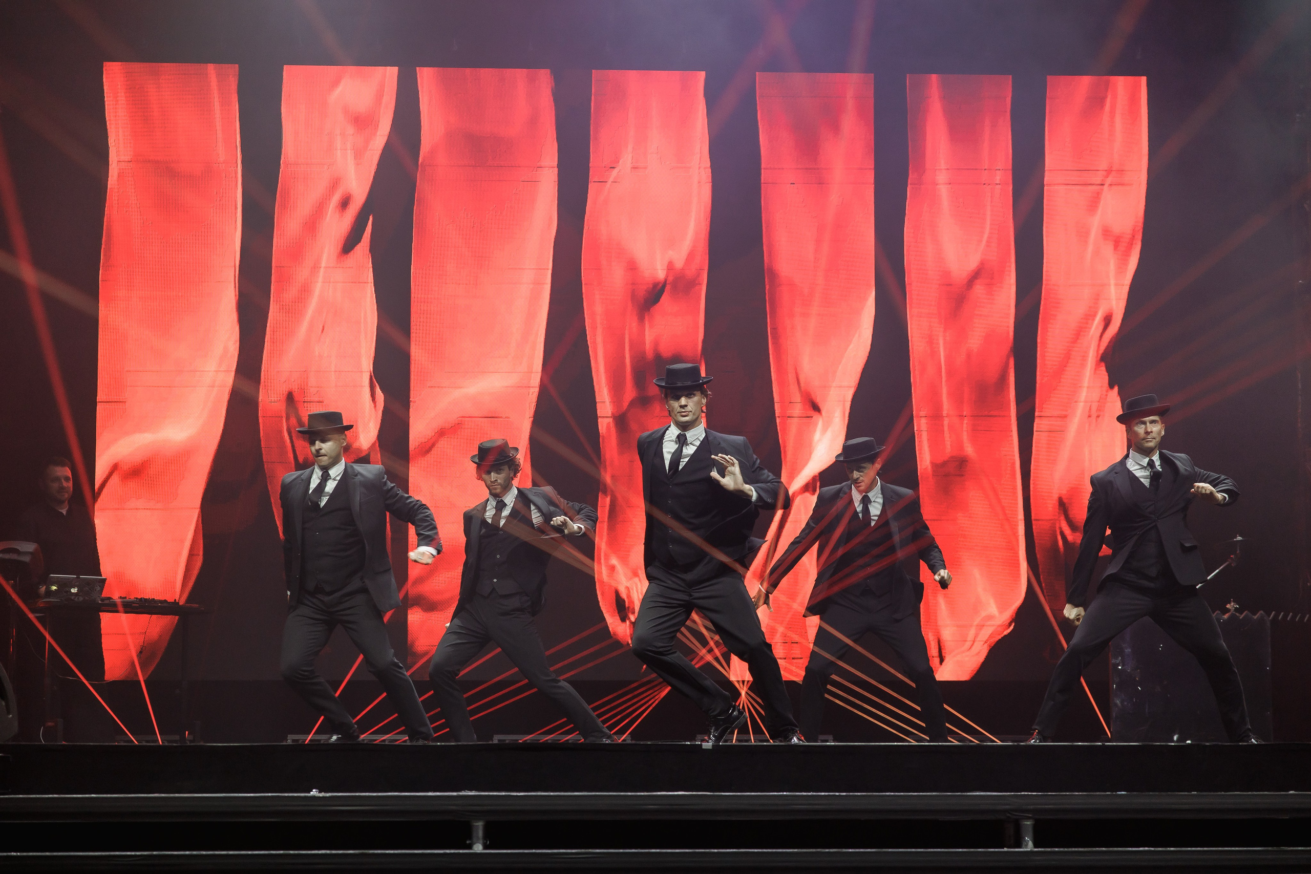 Вселенная ADM — 30 лет