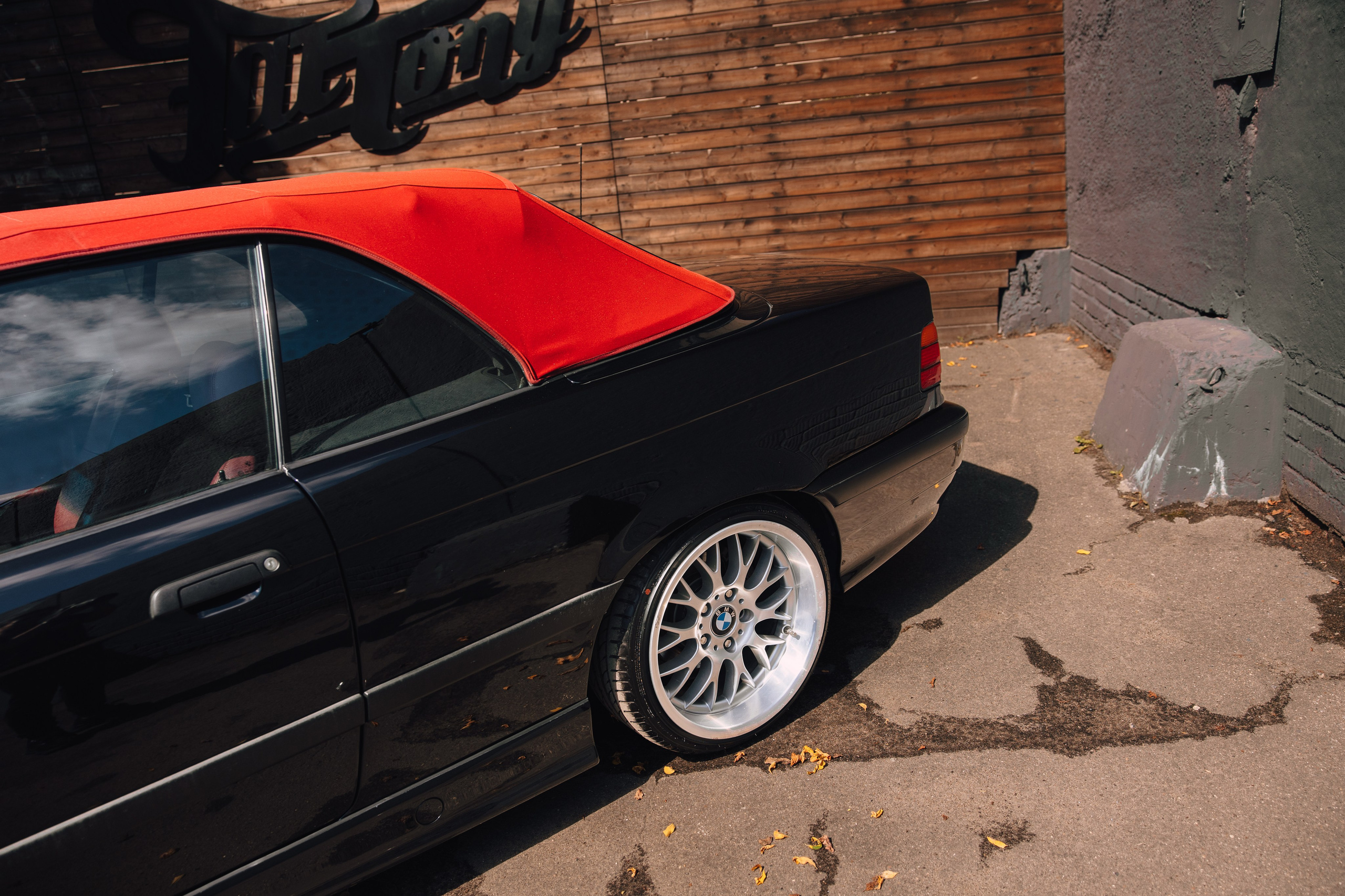 BMW E36 Cabrio. DeLorein
