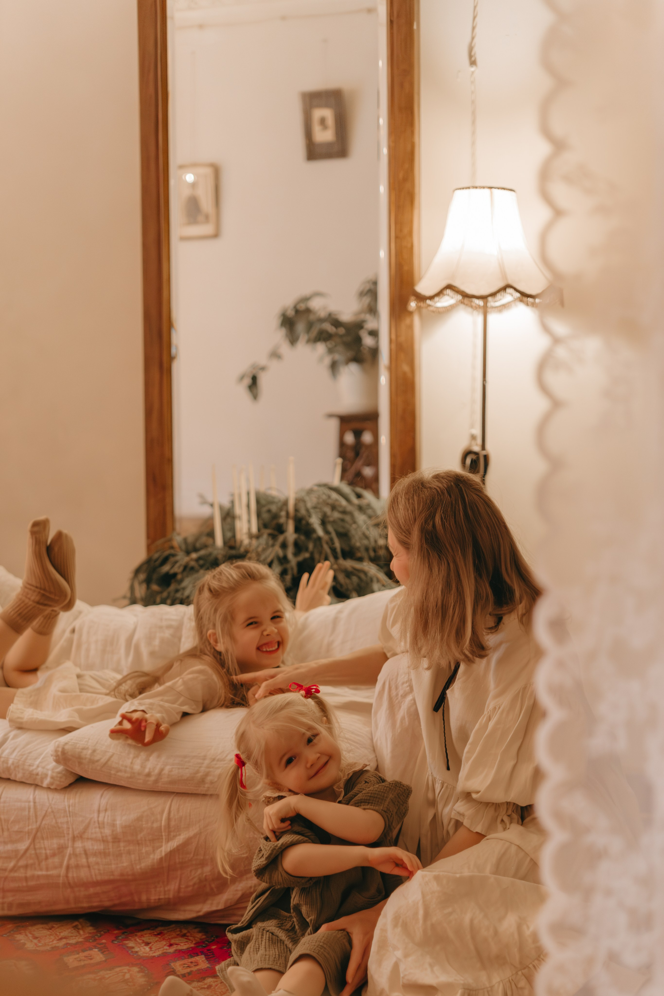 Мария с дочками. Главная