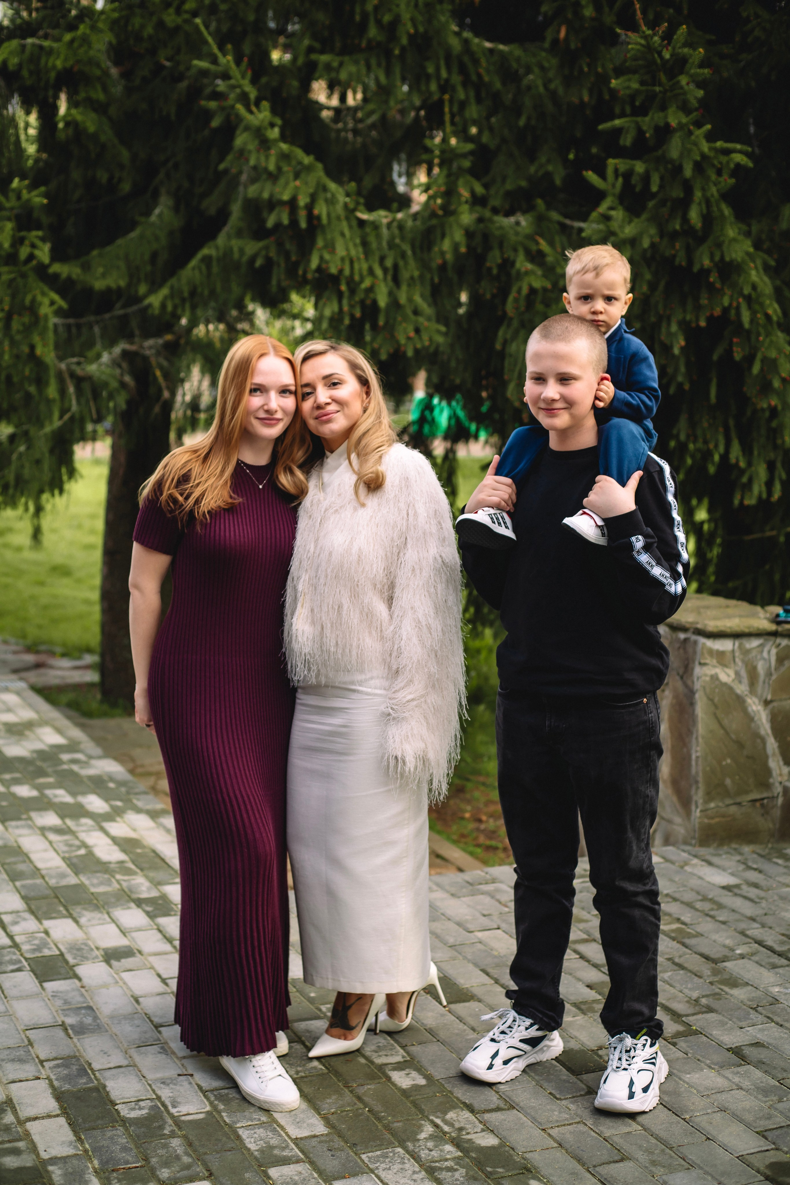 РЕПОРТАЖНАЯ взрослая. Фотограф крещений, семейный фотограф Приходько Ксения