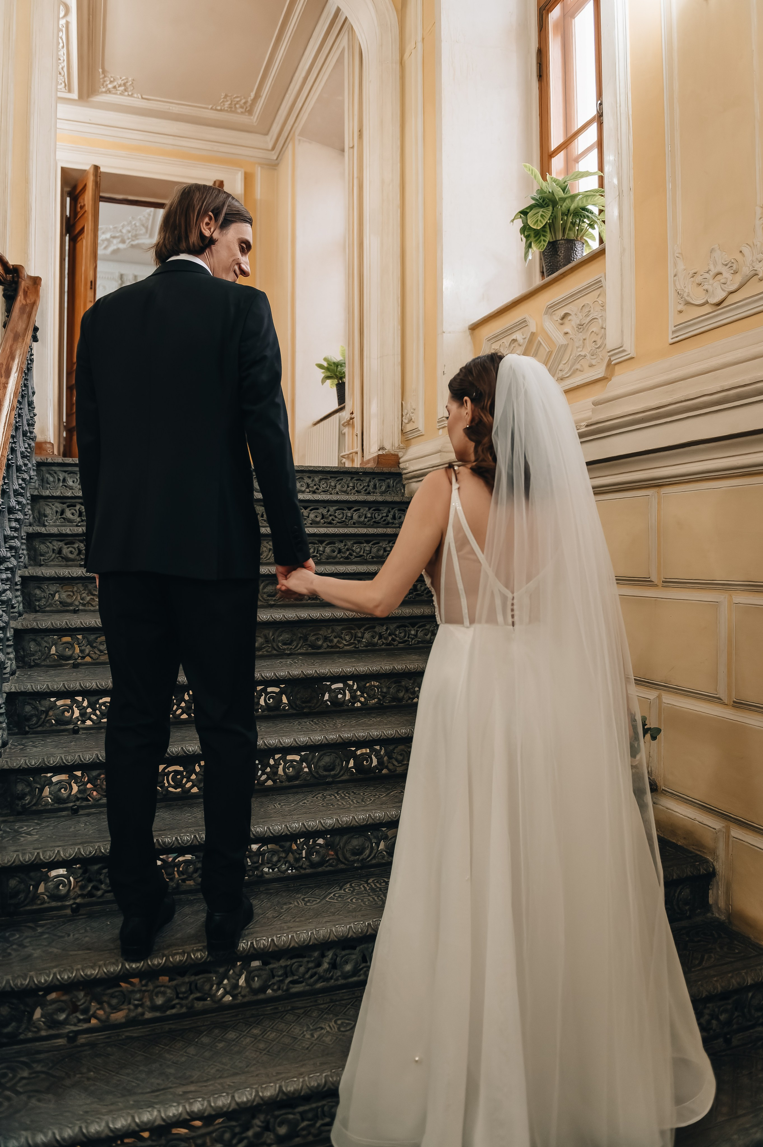 Свадебная фотосессия в библиотеке им. Пушкина. Портретный фотограф Москва Светлана Кашура