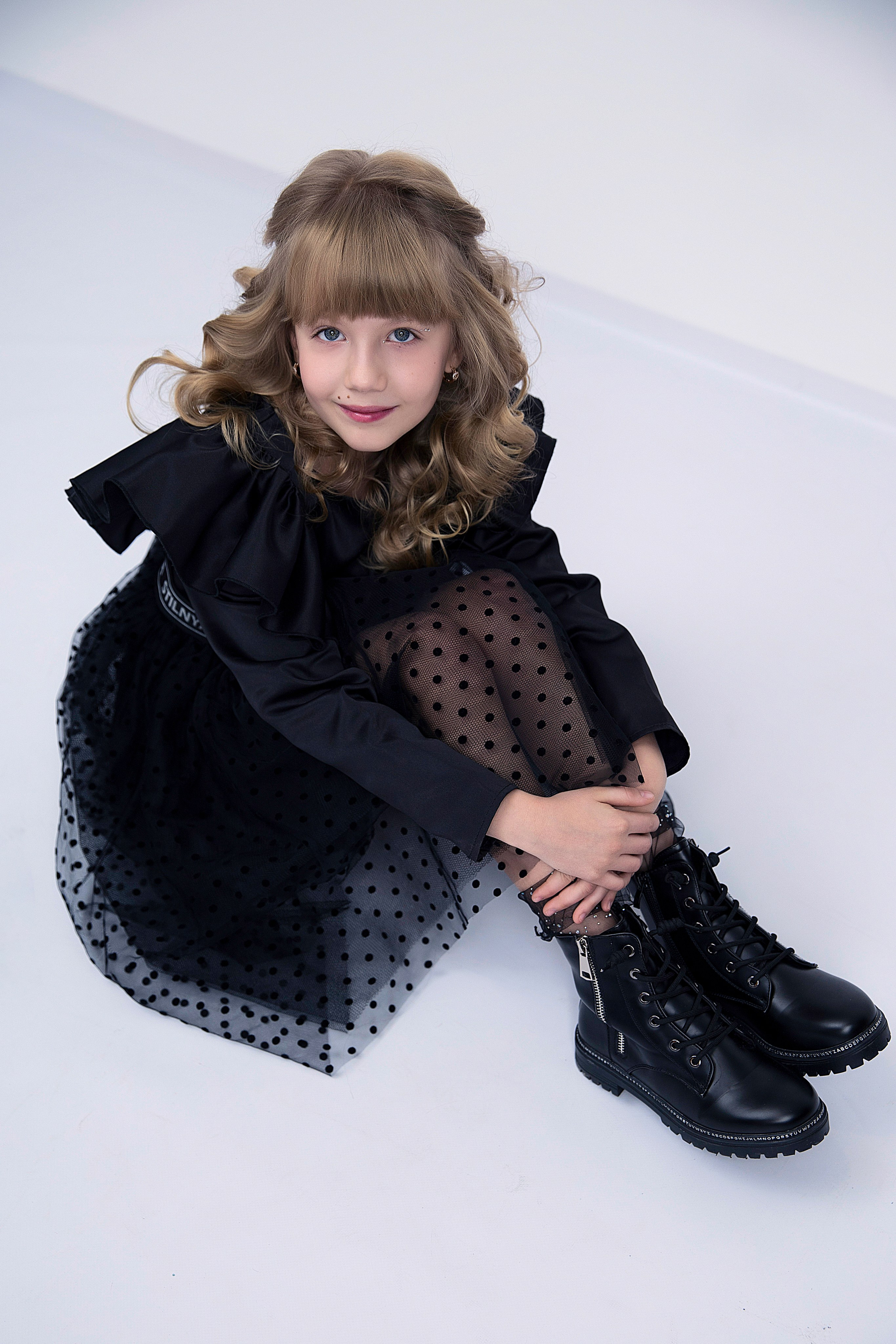 «ФАБРИКА ЗВЕЗД». Детский школьный фотограф в Кемерово Зиновьева Екатерина