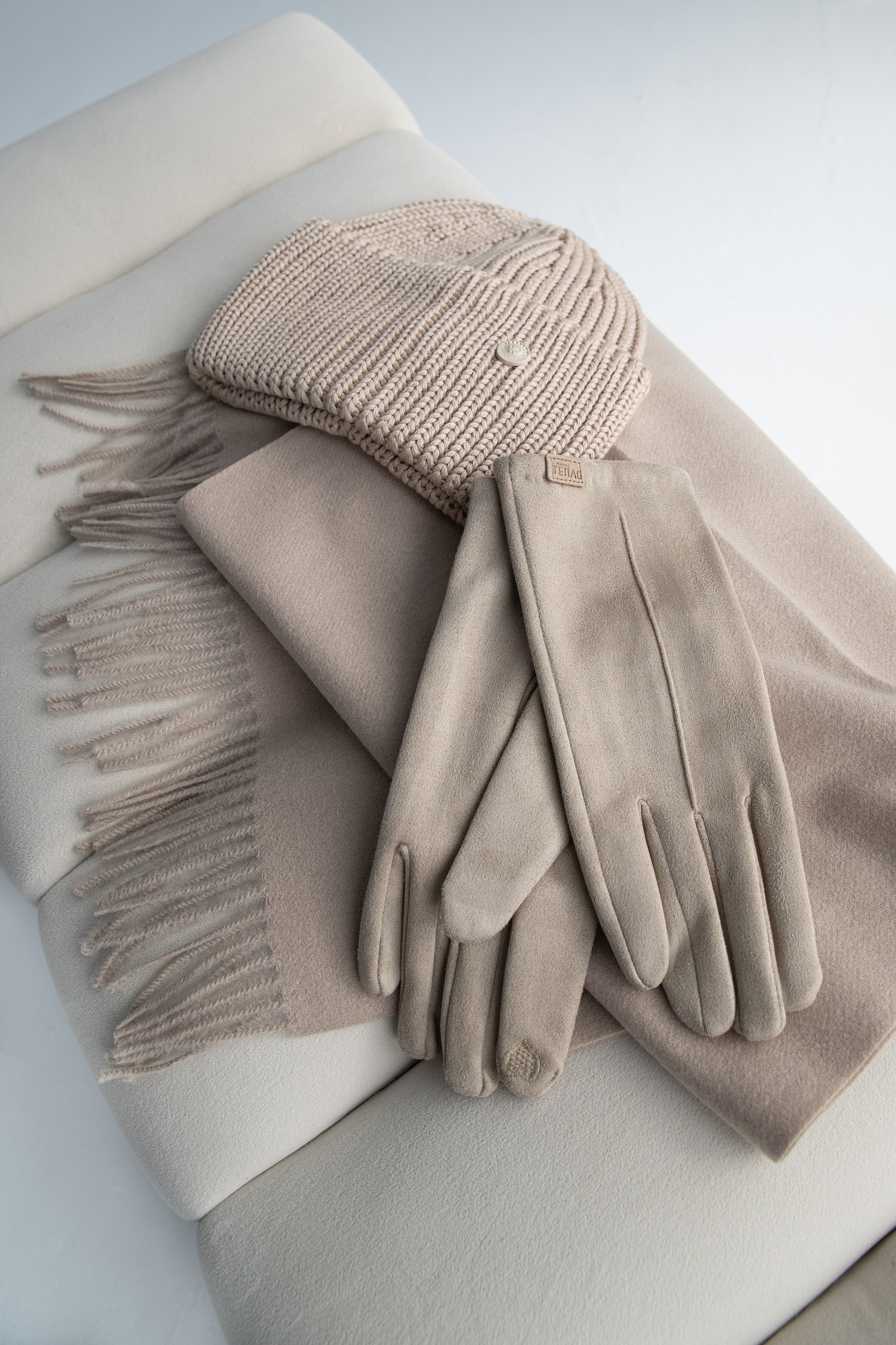 С нами тепло. Фотограф Ярмишко Дарья. Выпускные фотокниги