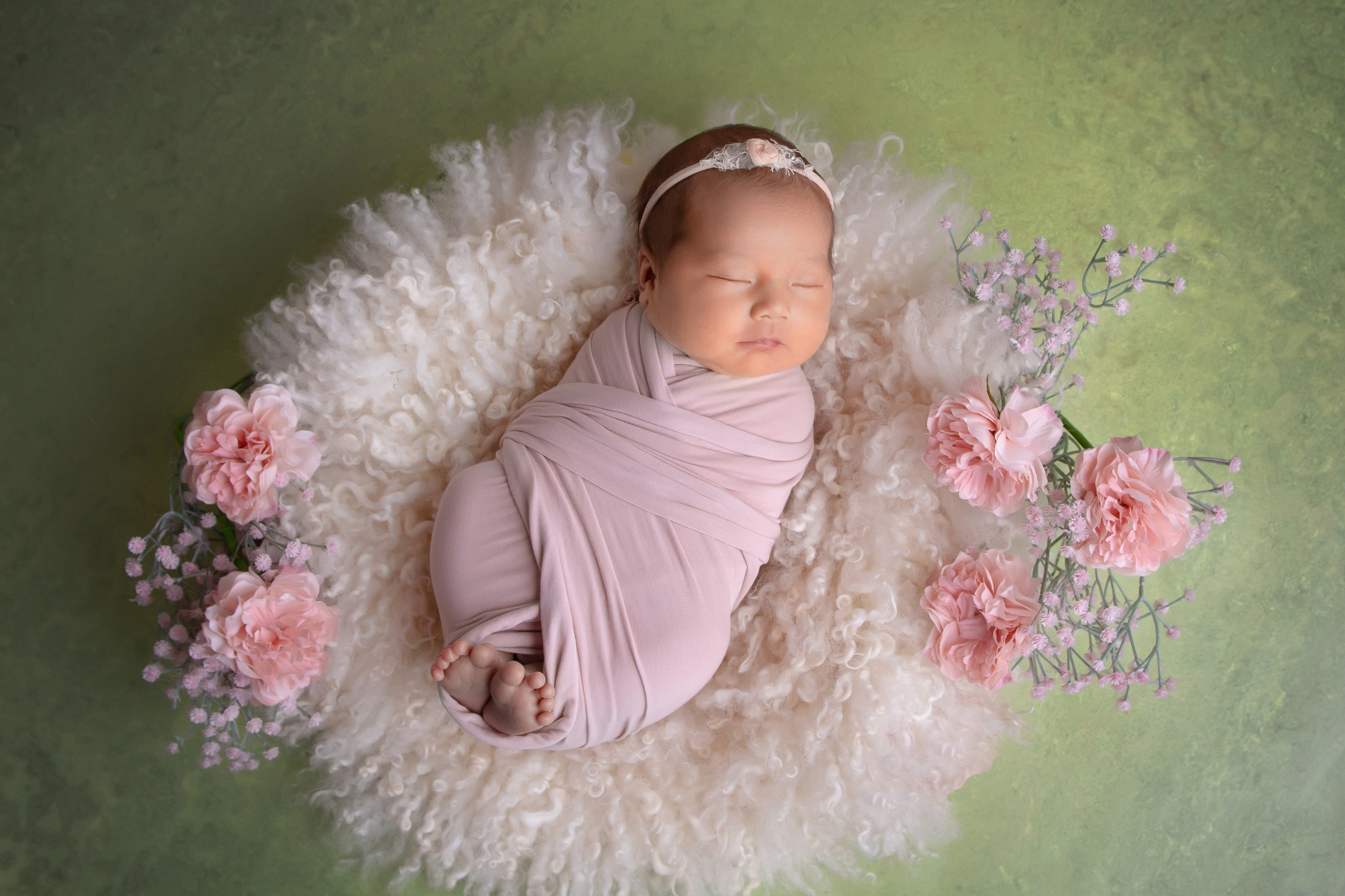 Портфолио. Самая первая фотосессия малыша! Профессиональная съемка новорожденных Newborn в Москве и МО!