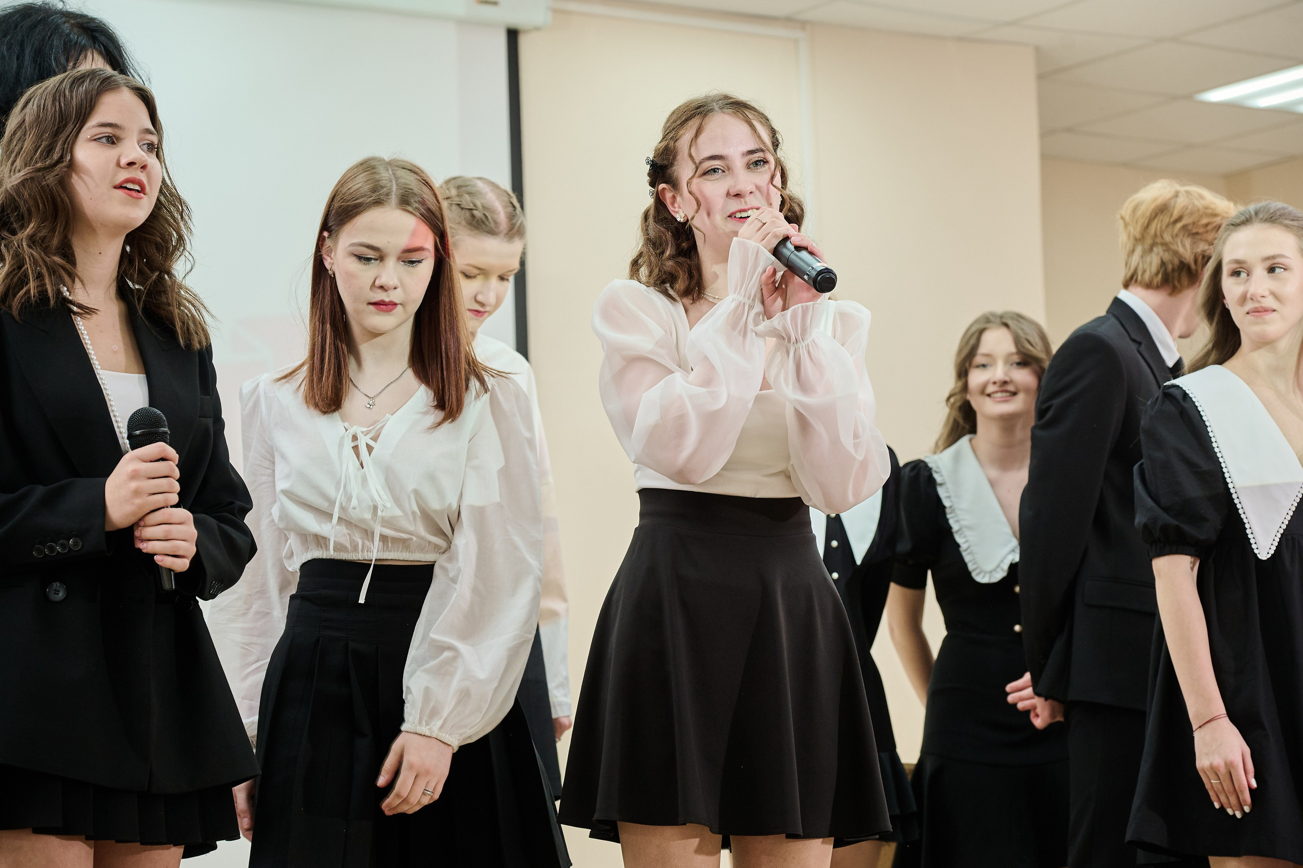 Выпускные и праздники. Выпускные альбомы. Предметная и контент съёмка. Фотостудия Klass