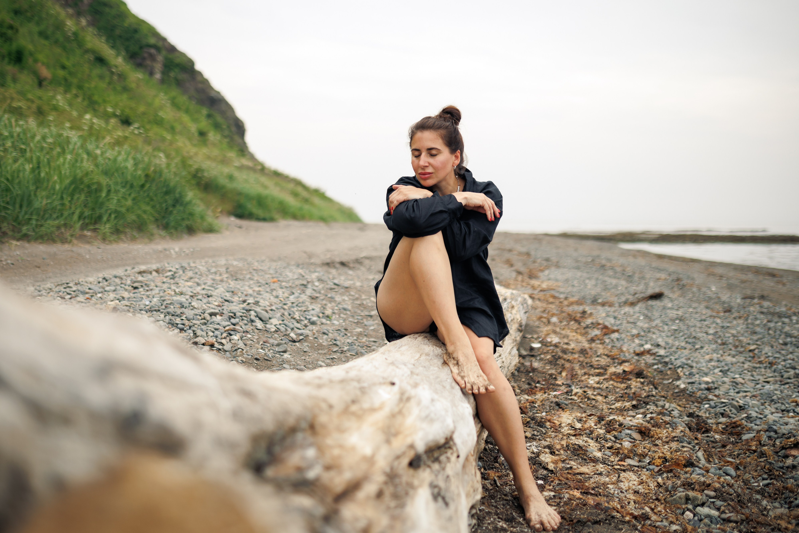 Женская фотосессия на берегу Охотского моря. Сахалин. Фотограф Валерия Горбунова Подольск Бутово Видное Щербинка