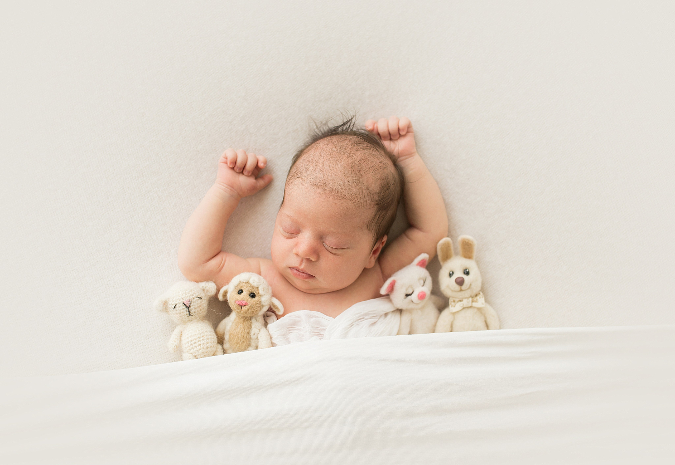 Фотосессия новорождённого. Фотограф новорождённых малышей и детский фотограф В Казани Лана Максим