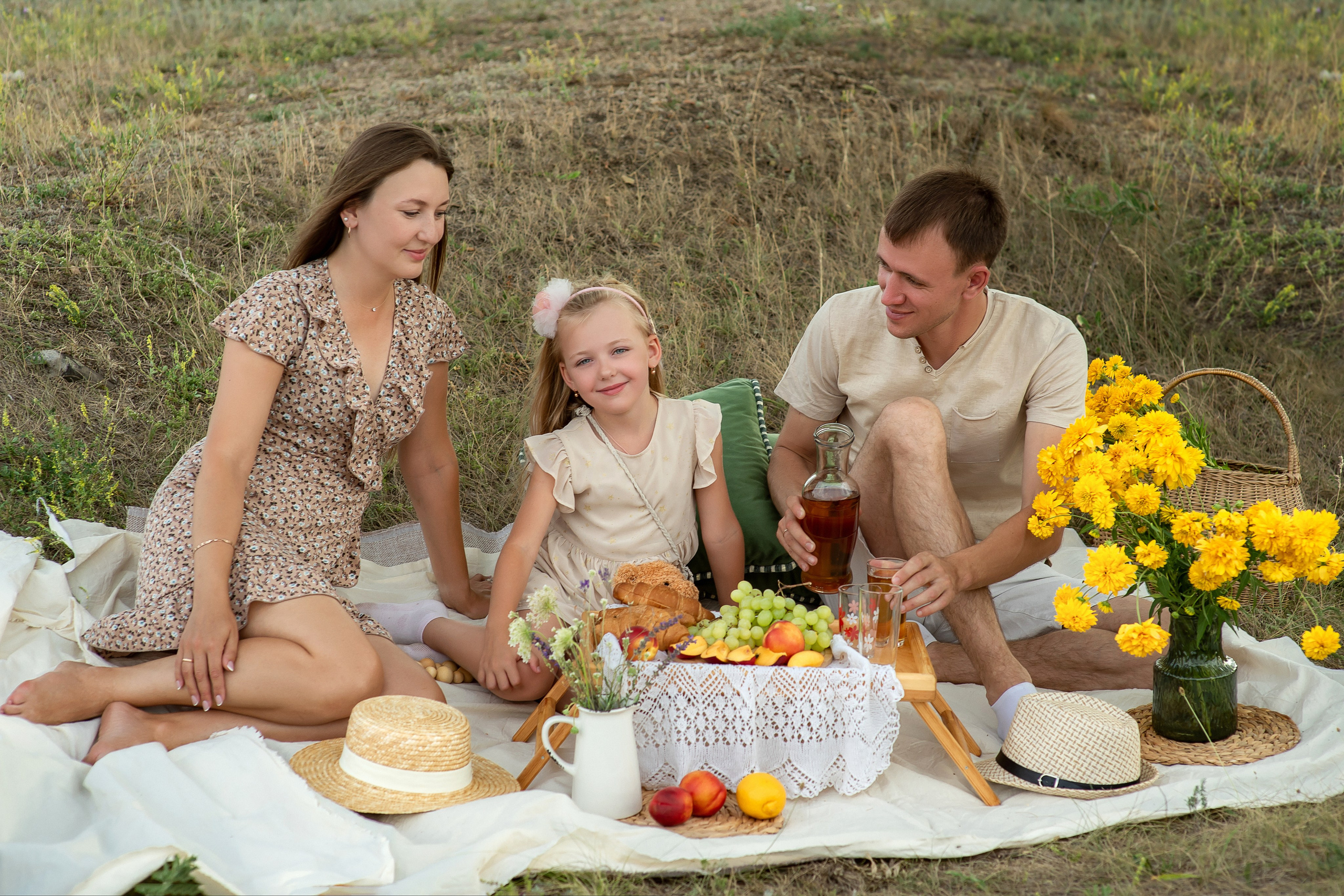 Семейная съемка на поляне 07.2024. Семейный и детский фотограф Наталья Горда