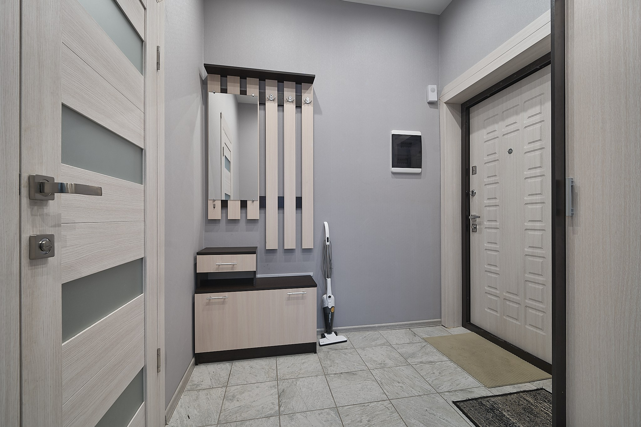 Однушка для посуточной сдачи. Заказчик — АН «Борисов». Главная