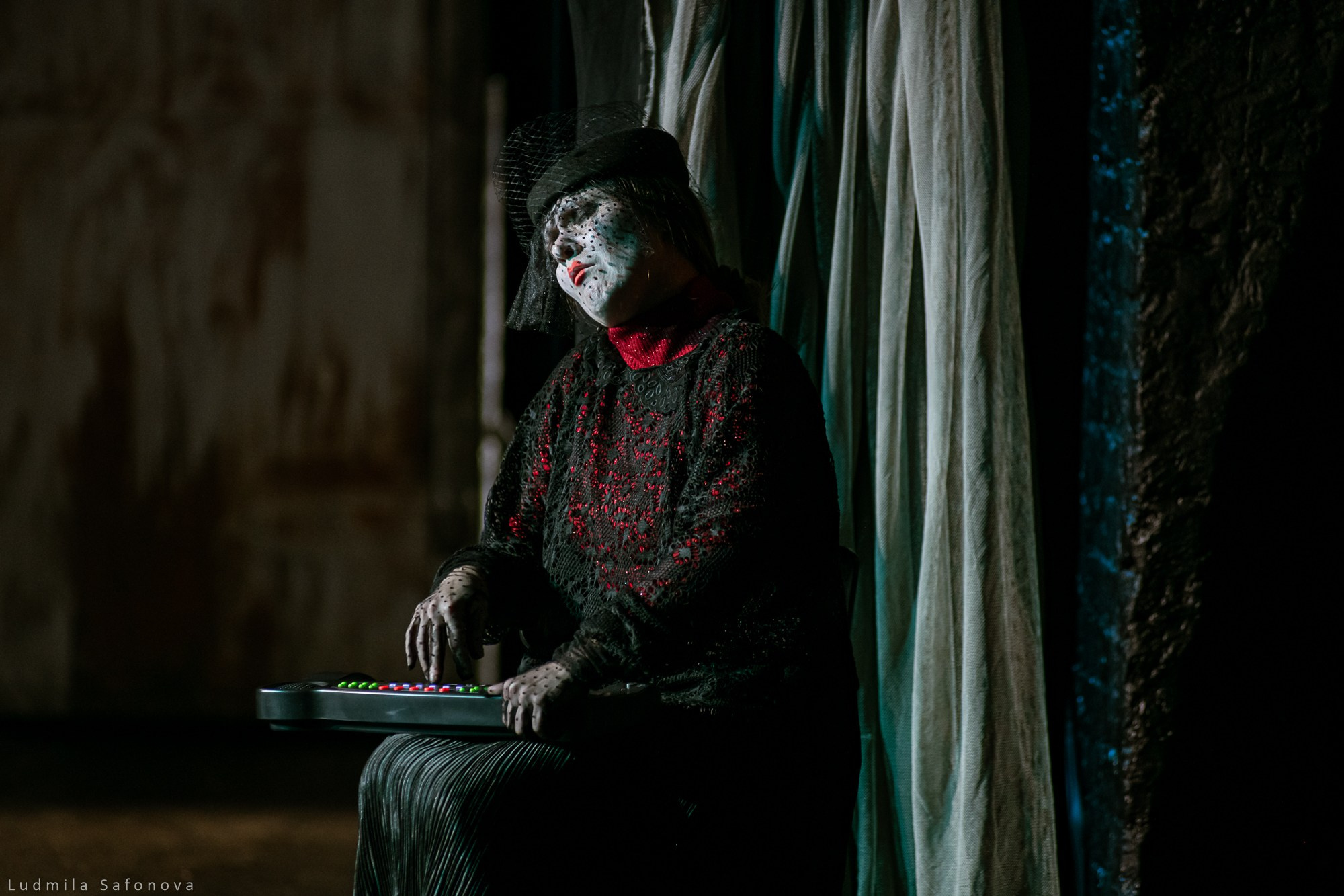 Человек в закрытой комнате. Театр «Поиск» г. Лесосибирск. Lucytheatre