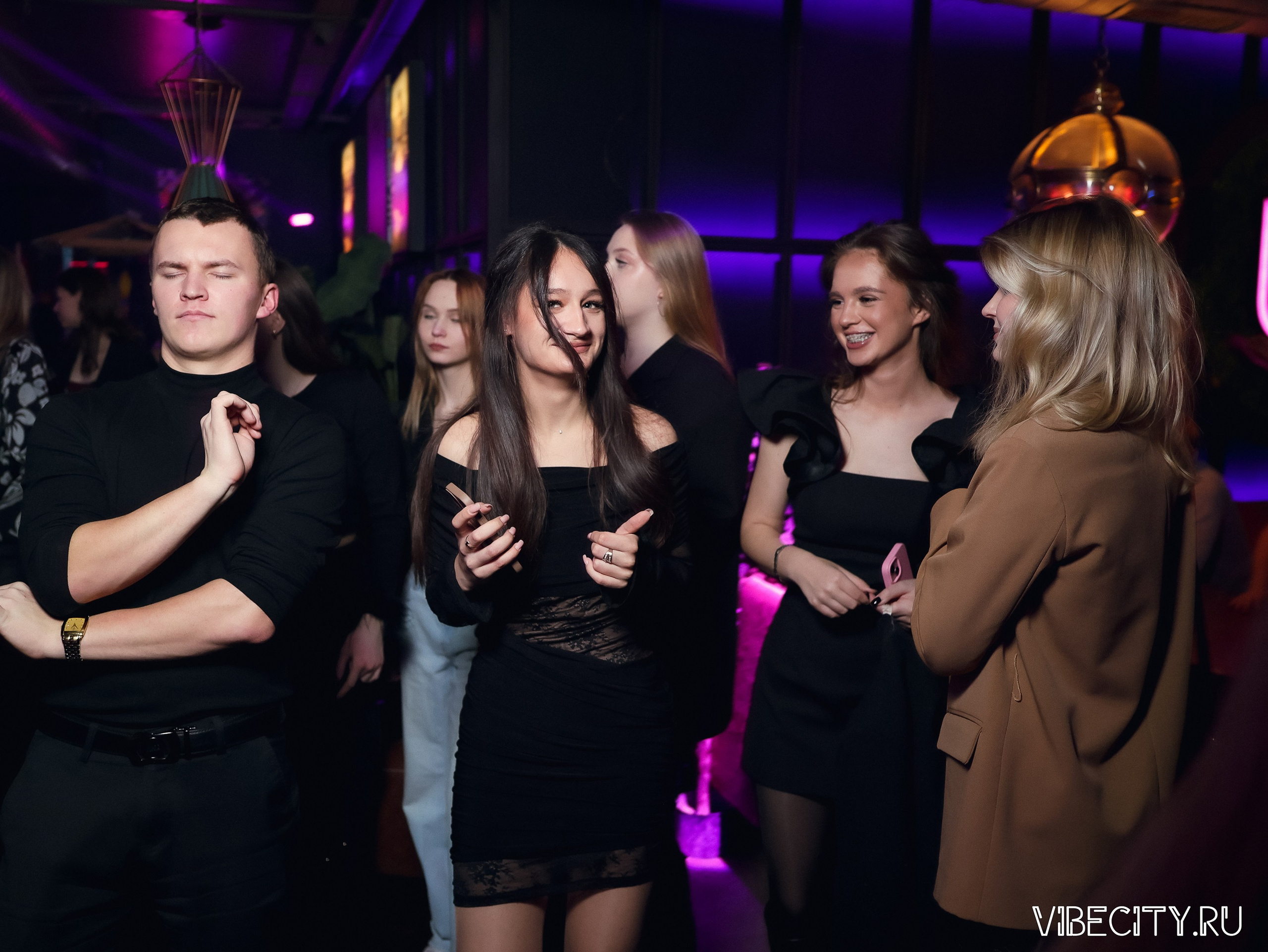 DOUBLE U. VIBECITY.RU Вайб Сити Ру Фоторепортажи Фотоотчеты Калининград