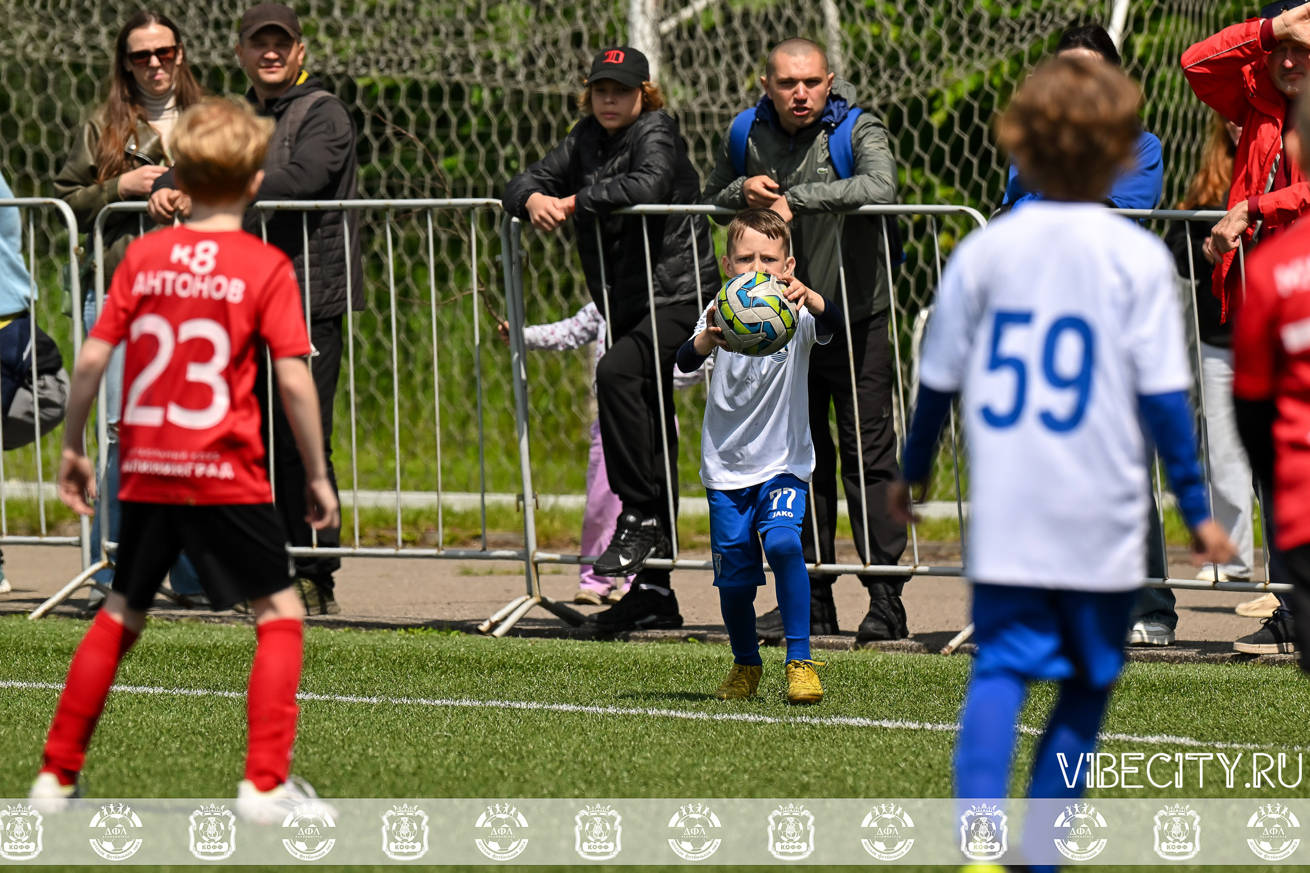 Большие Звезды светят Малым. VIBECITY.RU Вайб Сити Ру Фоторепортажи Фотоотчеты Калининград