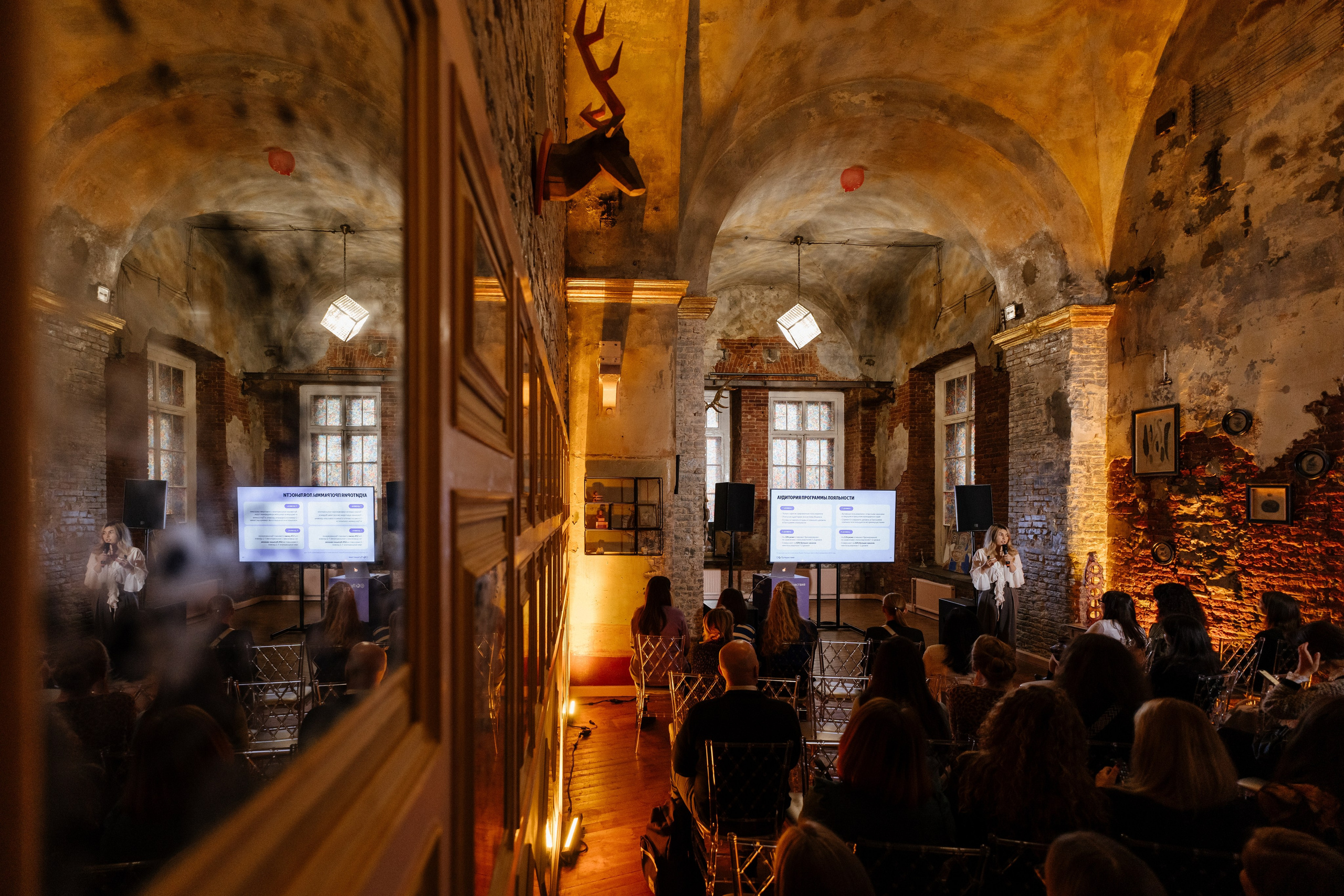 Яндекс путешествия, бизнес завтрак. Андрей Сухинин репортажный свадебный фотограф Санкт-Петербург