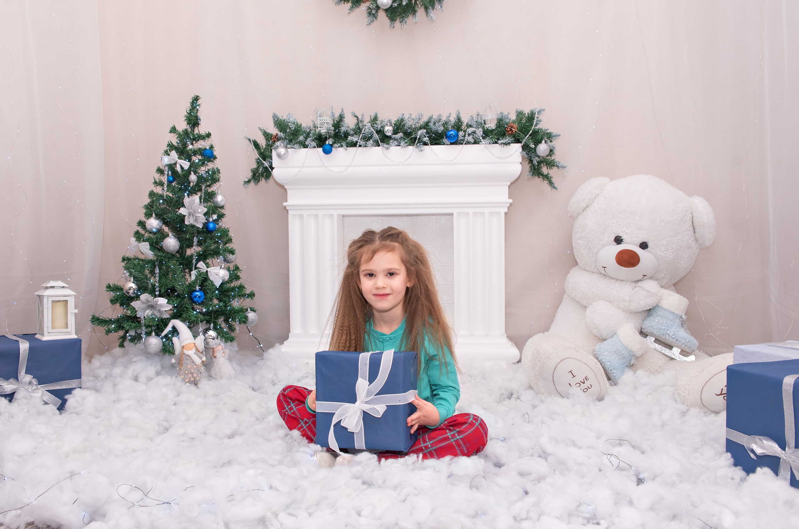 Новогодняя семейная фотосессия для большой и дружной семьи Кристины Данелькевич. Свадебный и семейный фотограф в Кыштыме Челябинске Марина Шигапова