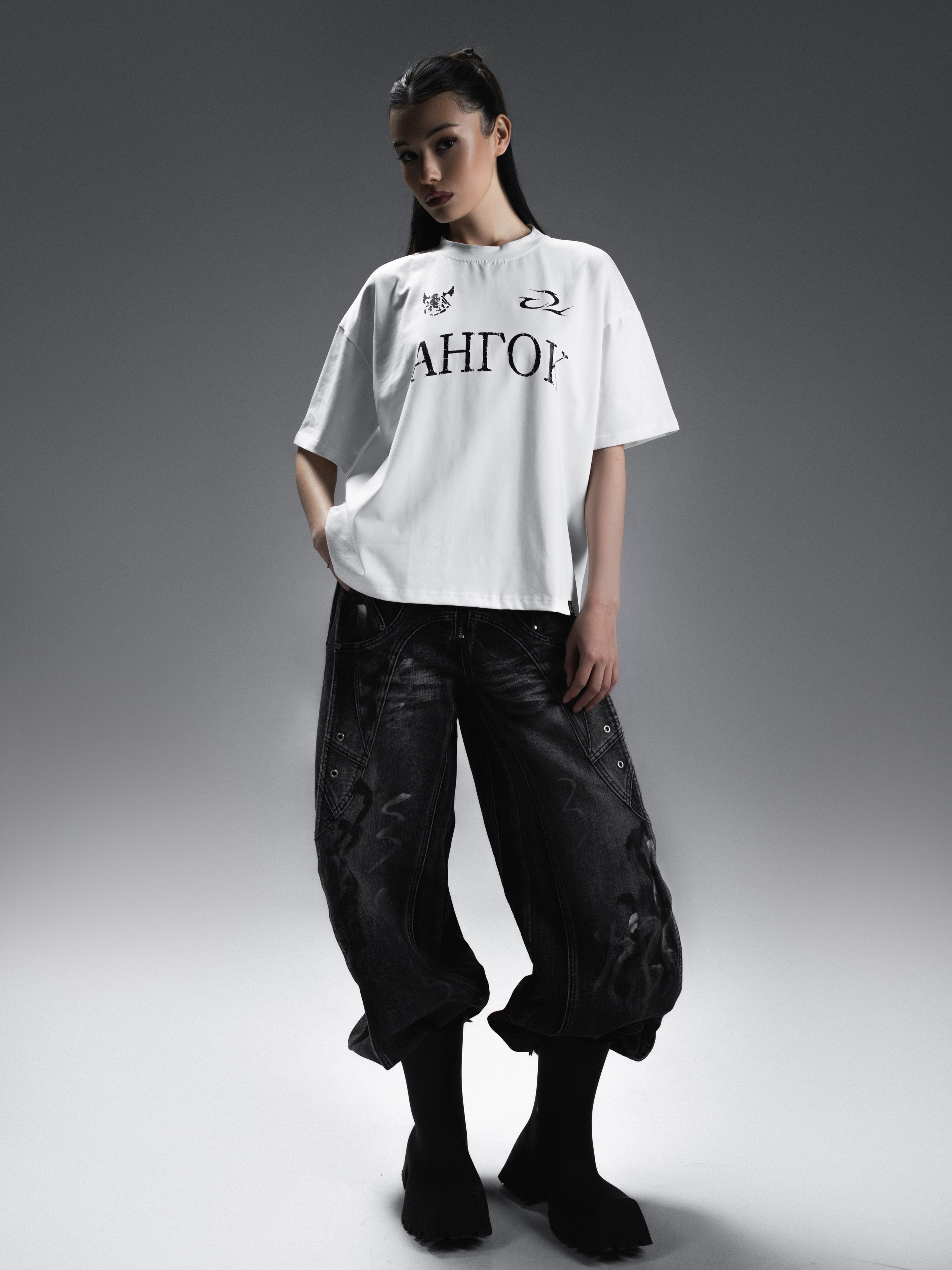 КАТАЛОГ | серый фон. RUNA production — стильные съемки для брендов