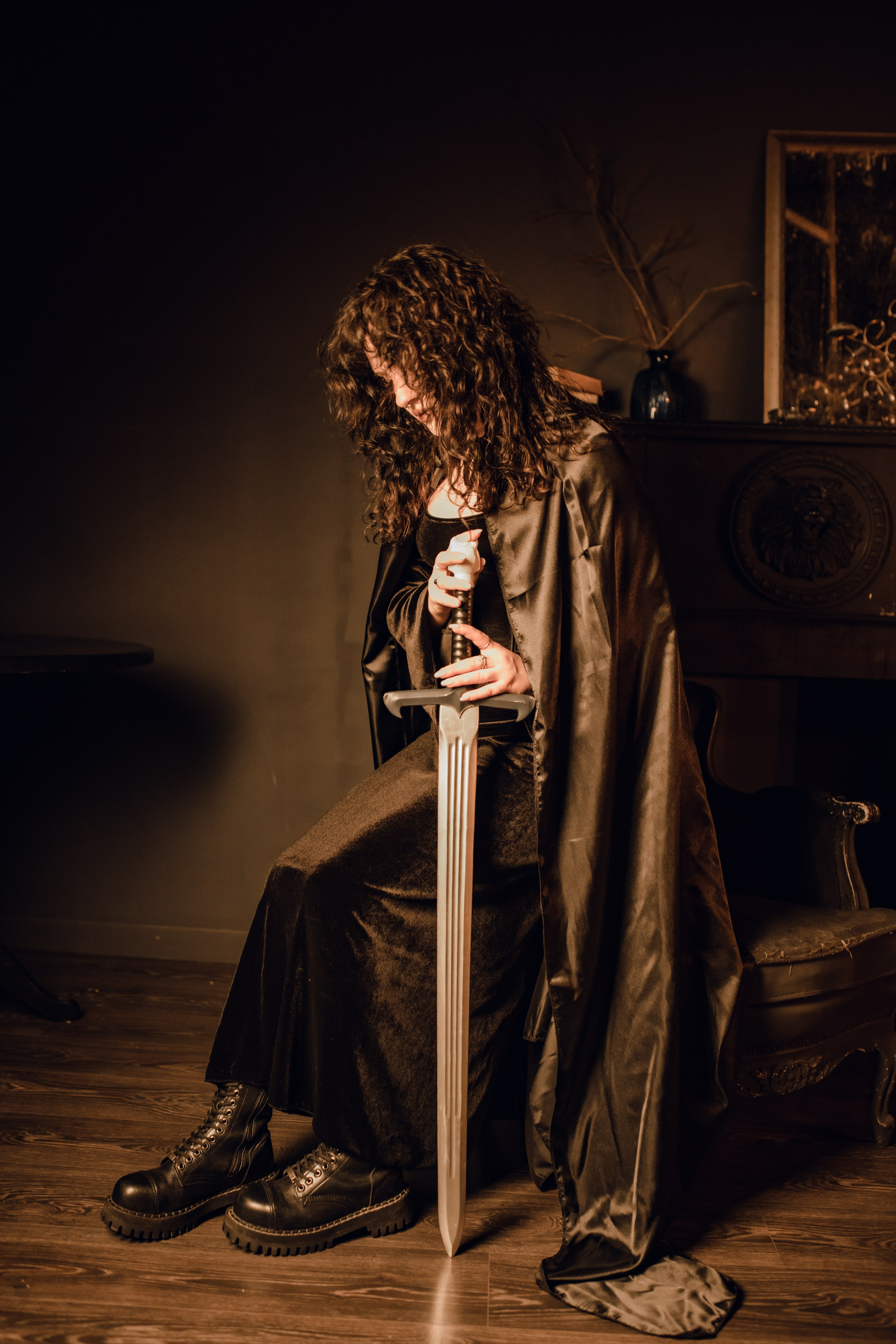 Портрет девушки с мечом, фотосессия Санкт-Петербург