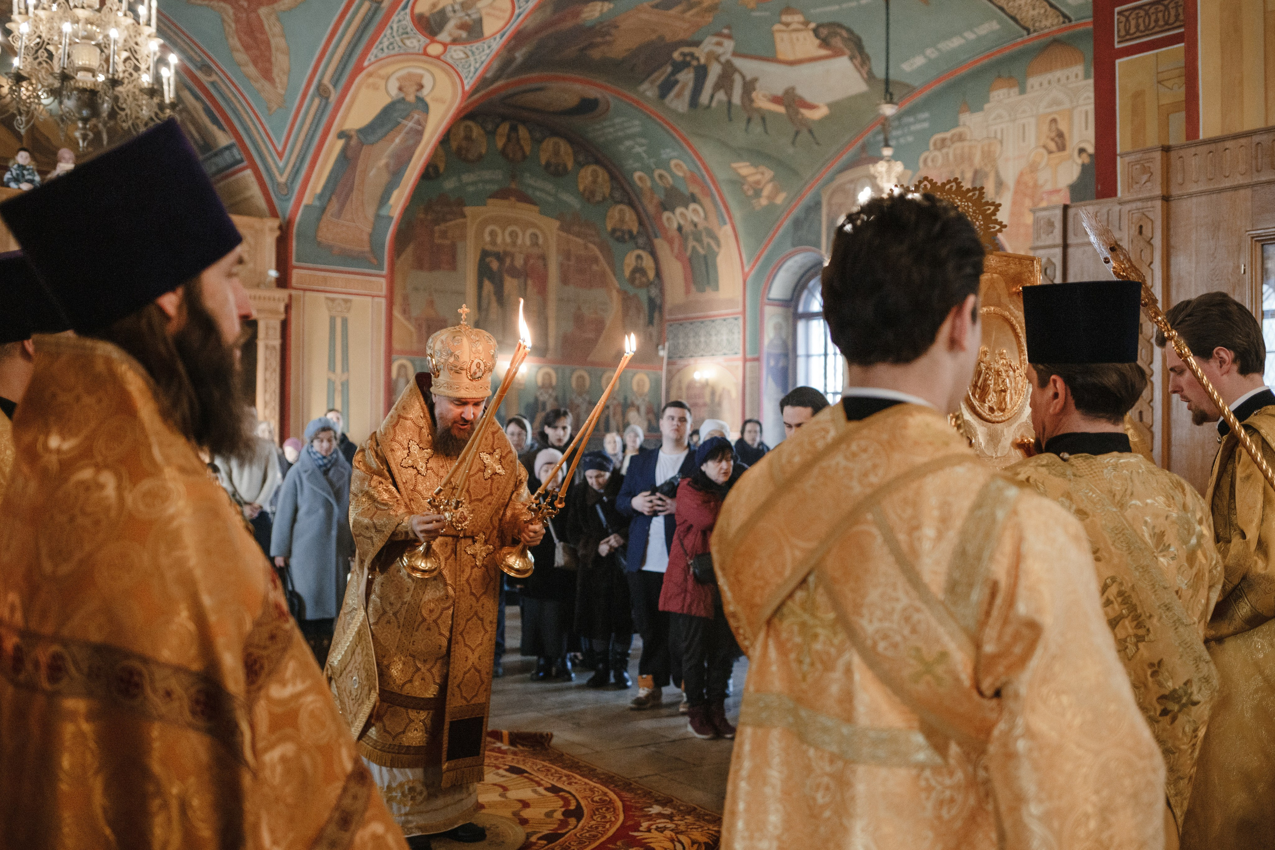 Служба Григория, митрополита, управляющего делами Московской Патриархии. Семейный фотограф Николаева Ольга