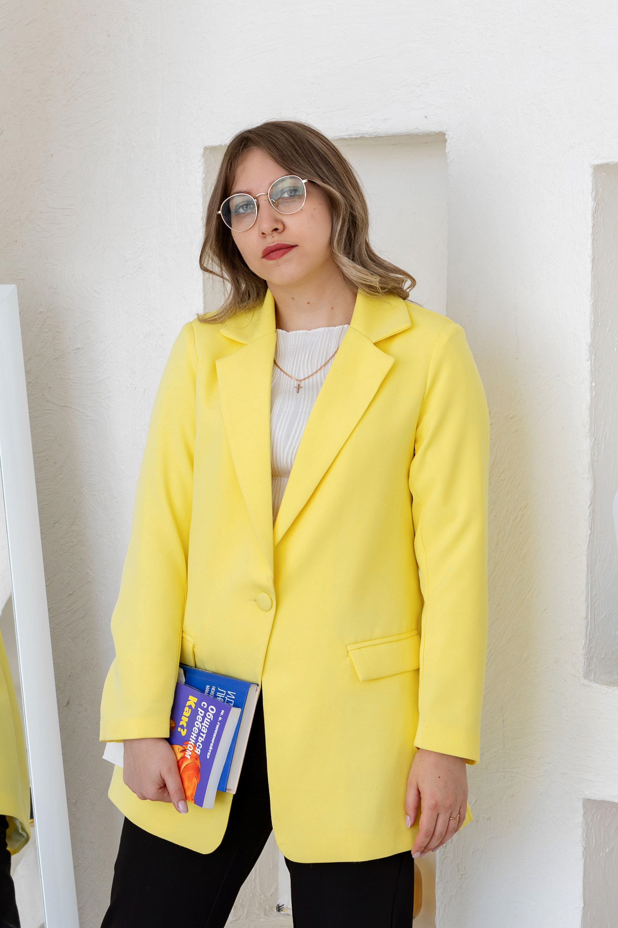 Семейная фотосессия в студии (Михаил, Крестина и Макар). Женский фотограф в Орске Новотроицке Динара Долганова