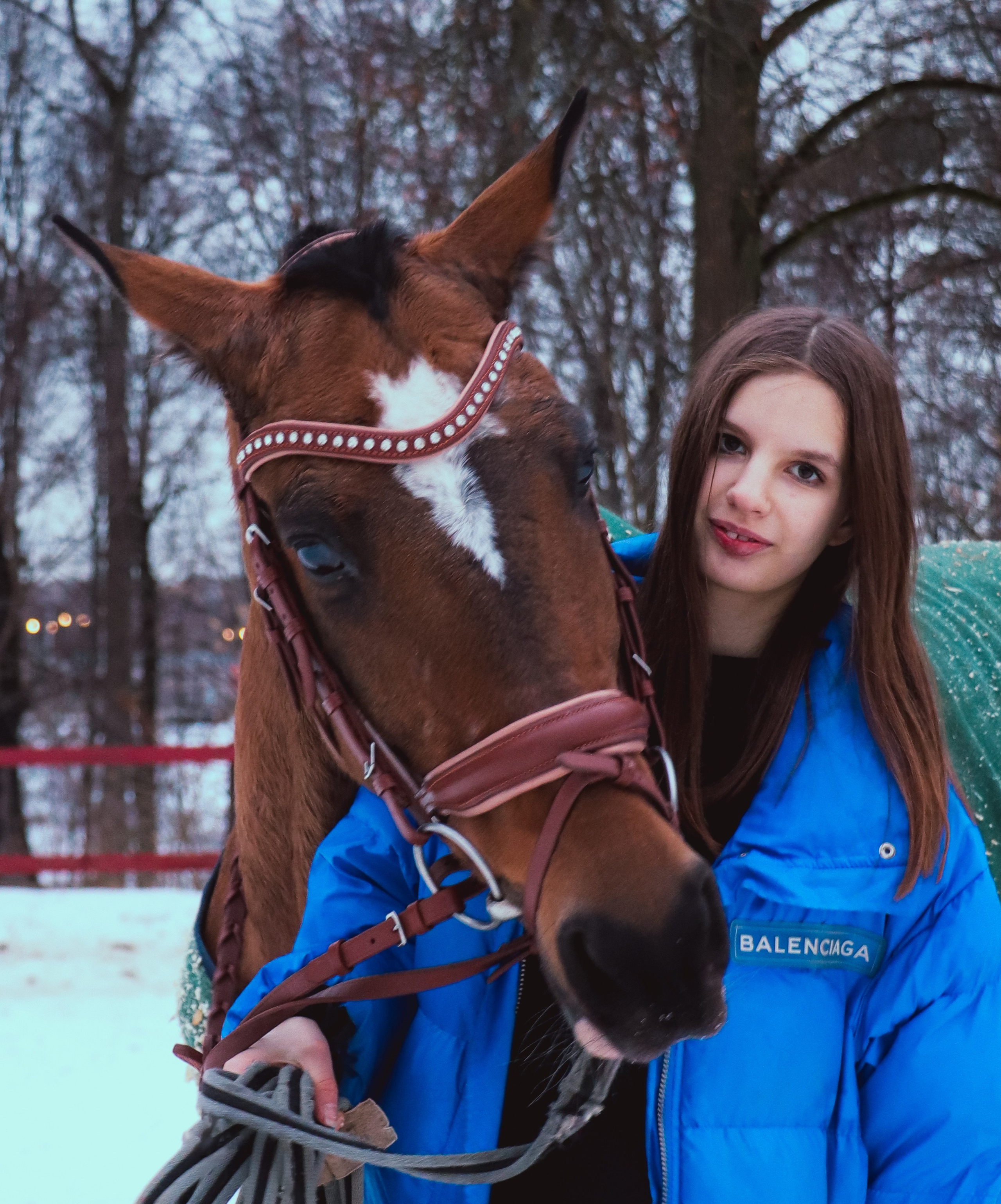 Девочка с конём. Фотограф репортажей и стритфотосессий в Москве Людмила Смирнова