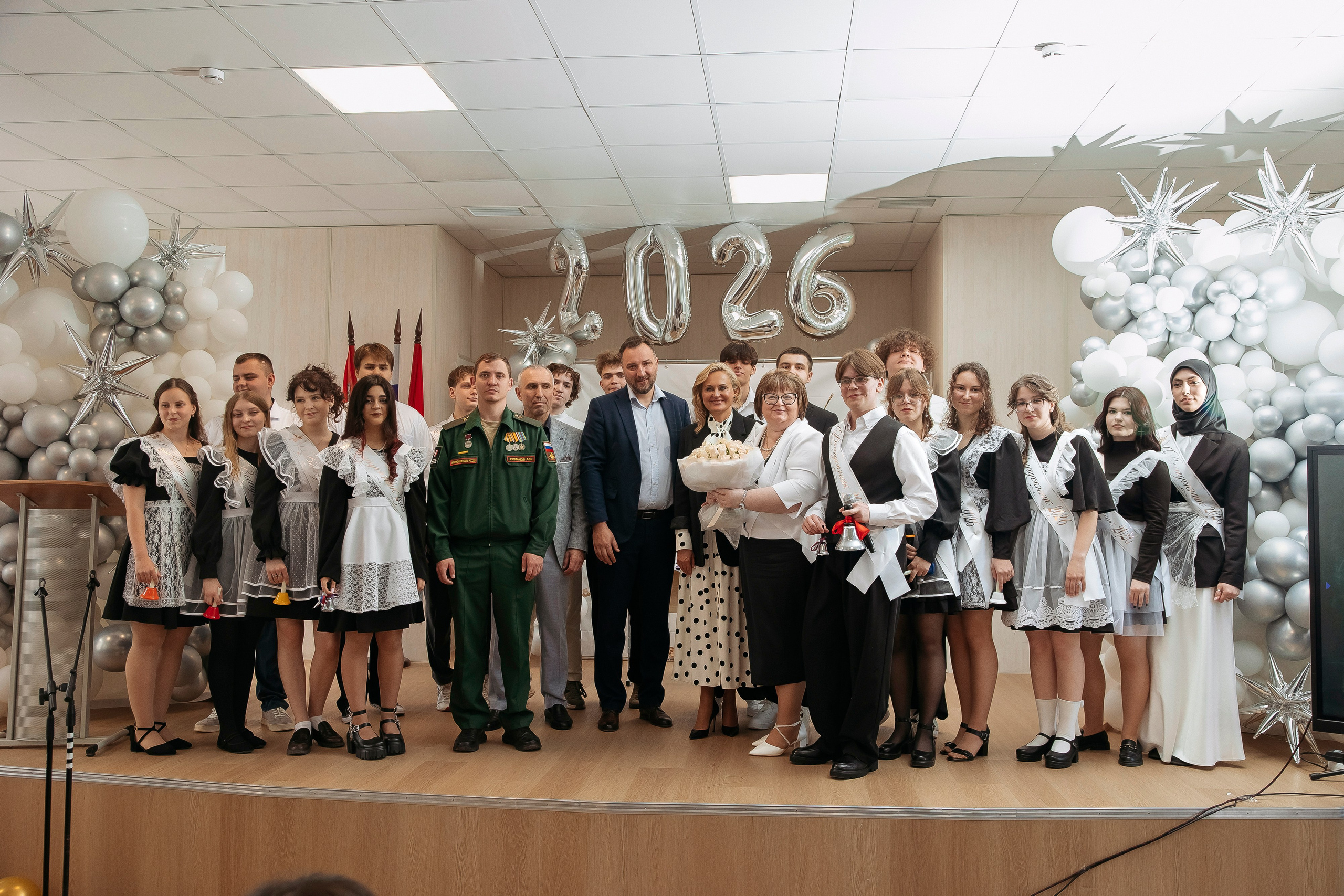 Последний звонок СОШ № 1. Семейный и свадебный фотограф в Москве Леванова Александра