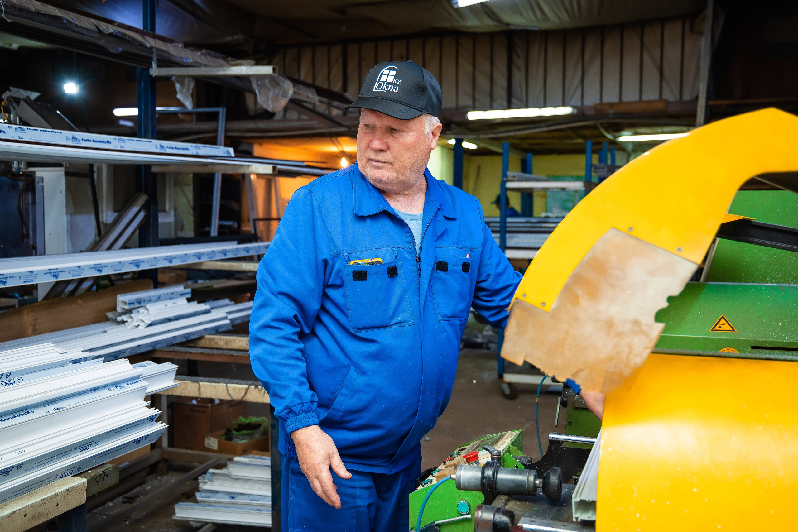 Цех по окнам. Семейный и Свадебный фотограф в Астане Александр Астапов