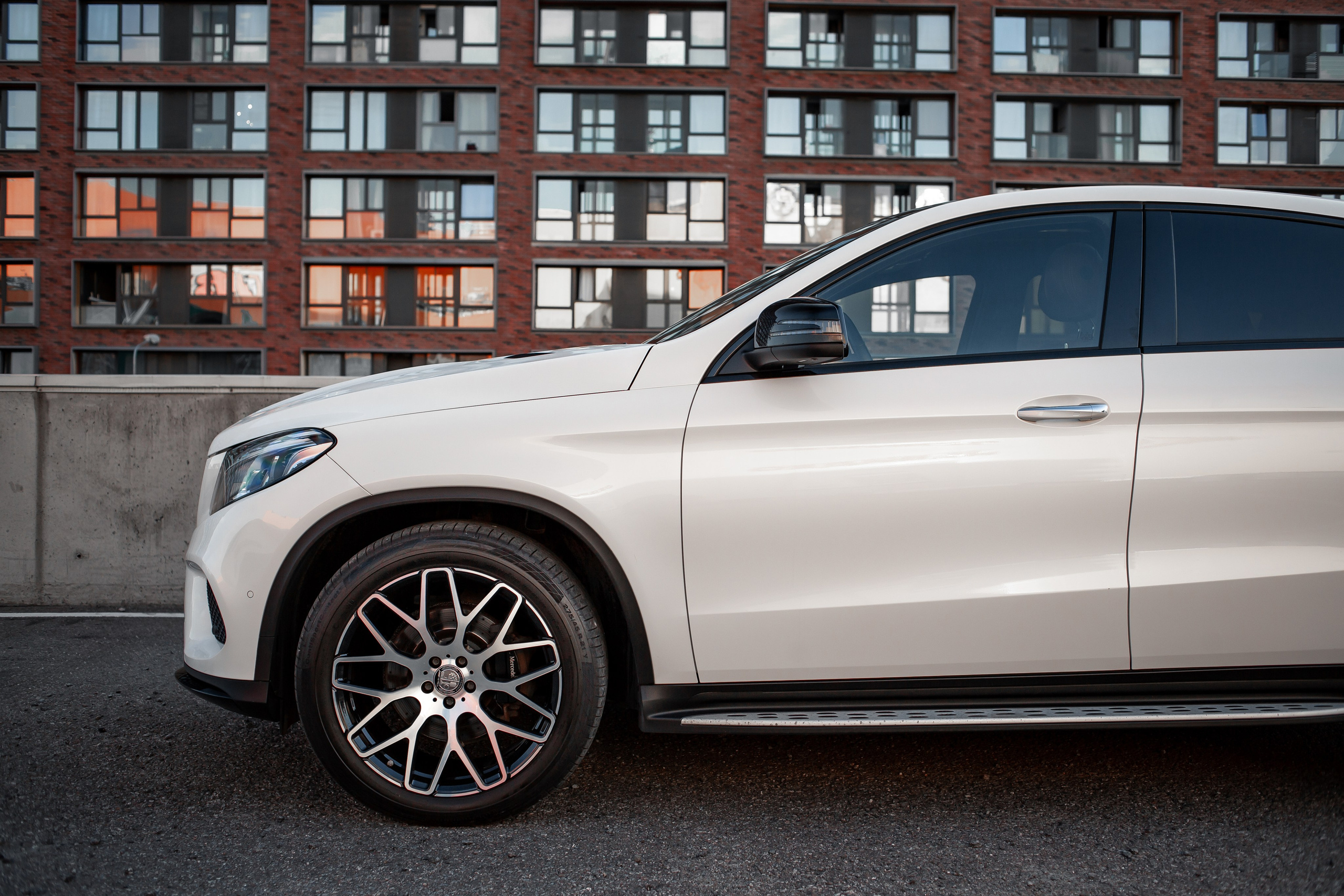 Mercedes-Benz GLE 350d. Автомобильный фотограф в Москве Андрей Емельянов