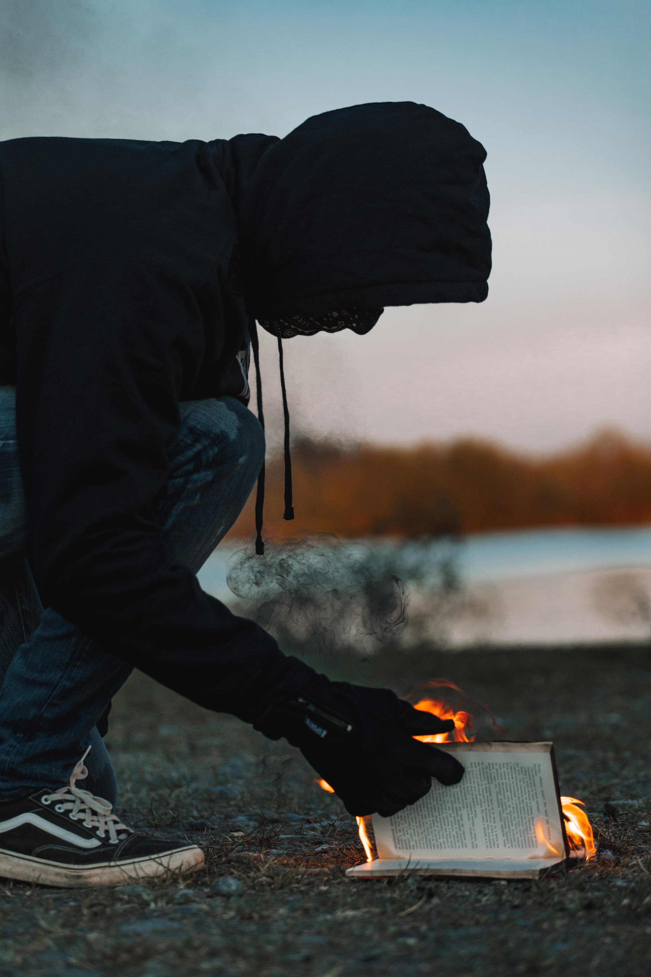 With fire. Photographer in Saint-Petersburg and Moscow Max Spector