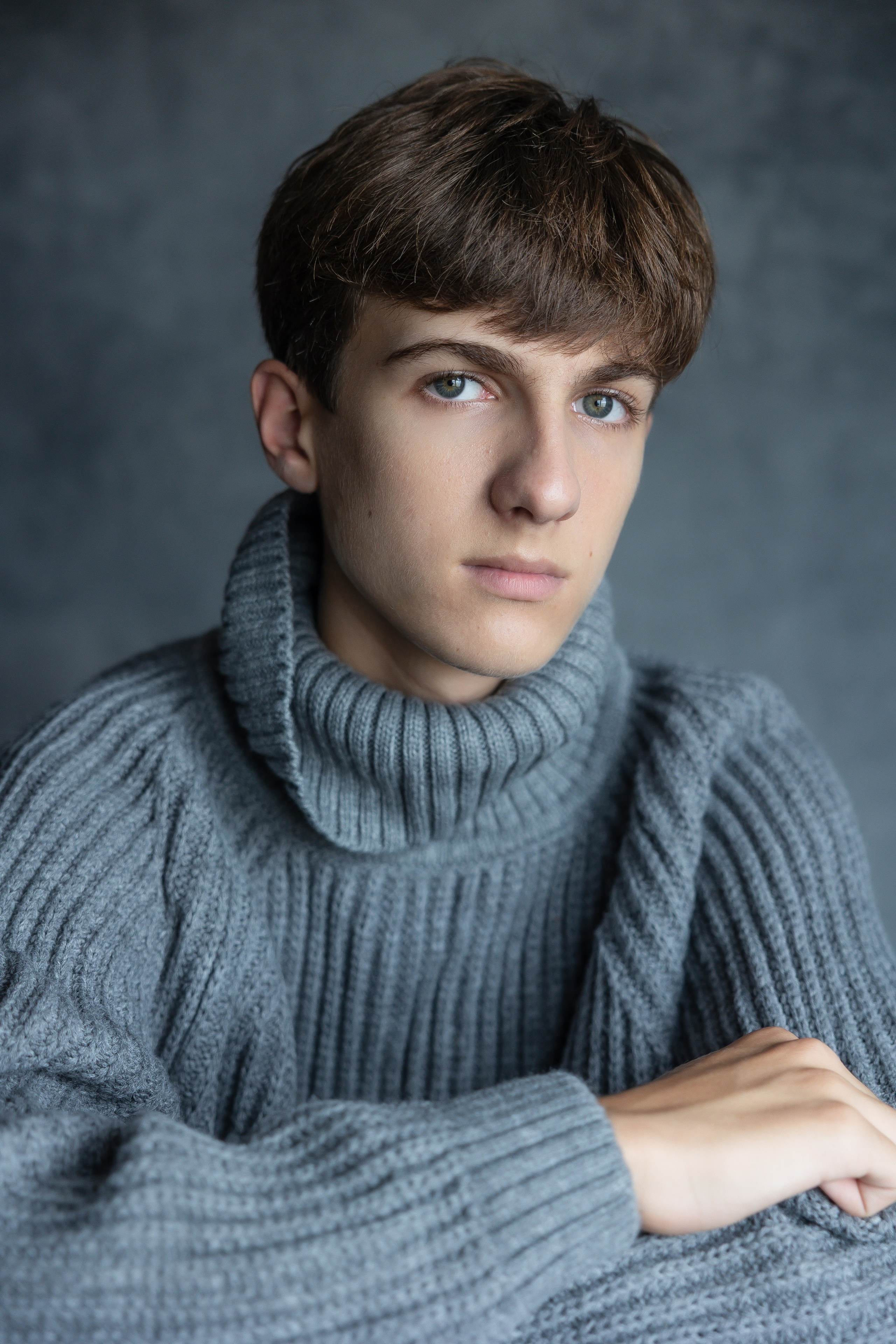 АРТЁМ. Я фотограф из Москвы к Вашим услугам