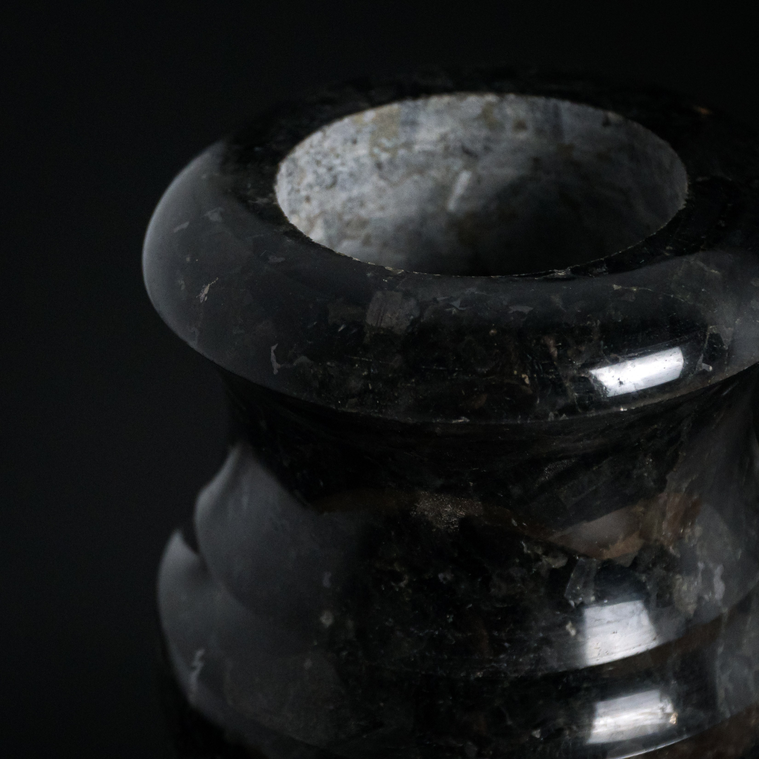 Вазы из мрамора. Катя Кудринская. Фотограф на мероприятие СПб. Семейный фотограф