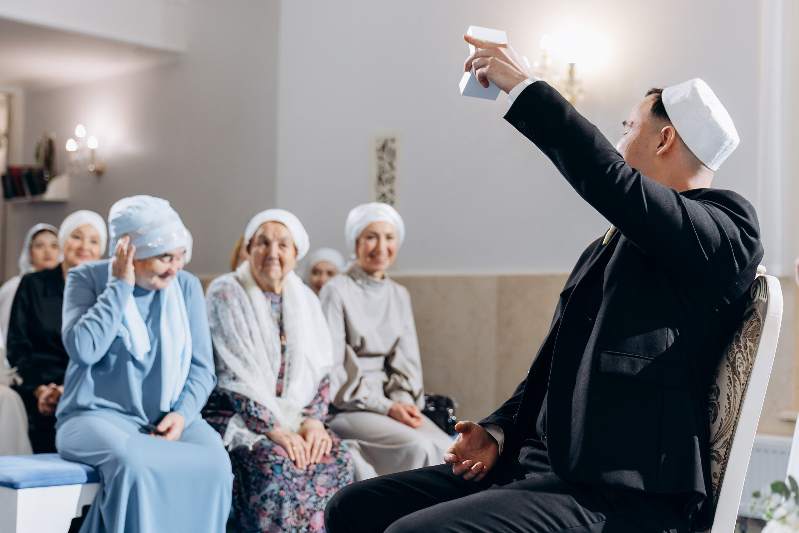 никах в мечети Иман Нуры,, фотосессия в мечети Иман Нуры, фотограф на никах в Казани Ranas4you, образ невесты на никах, завязывание платка Казань, платье на никах Казань