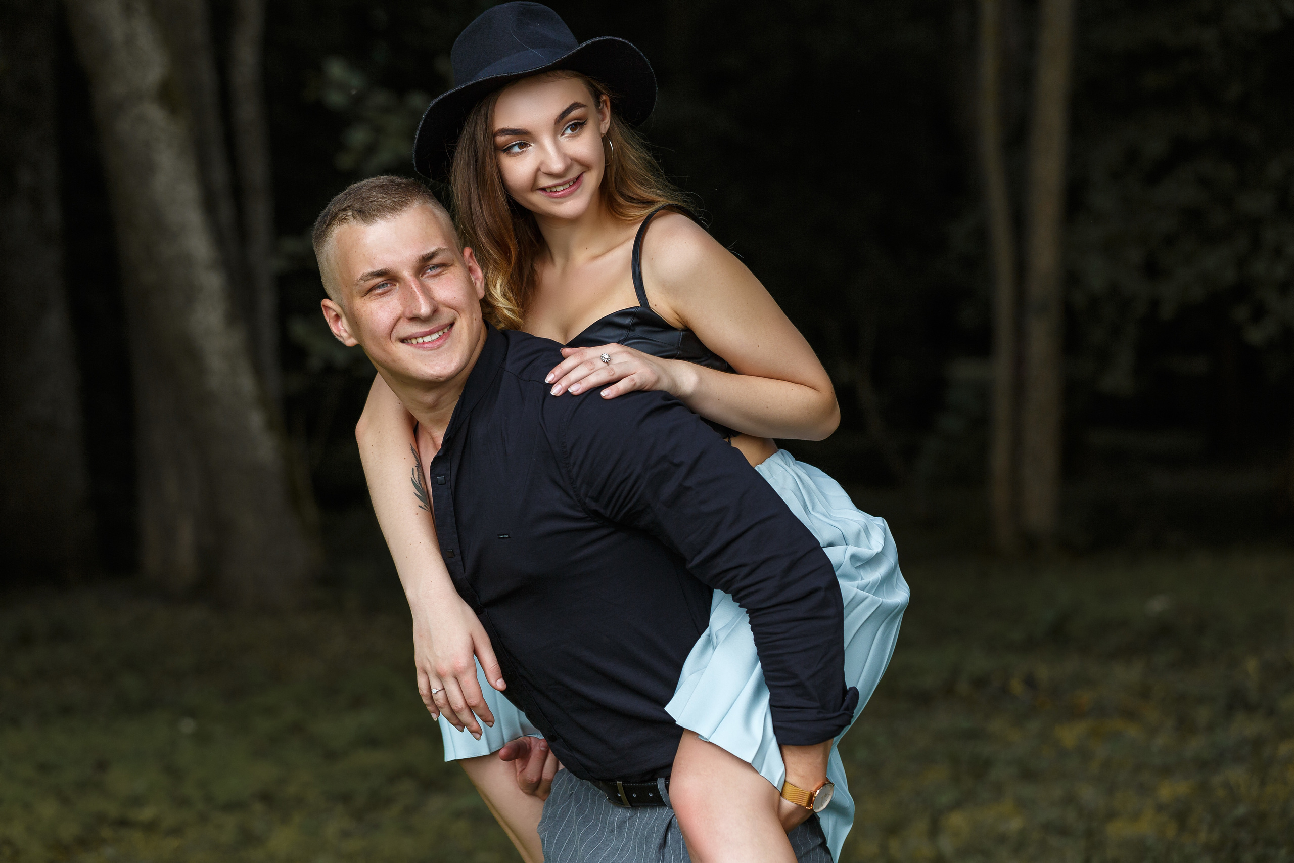 Love Story или предсвадебная фотосессия в Барановичах и Несвиже. Свадебный фотограф в Барановичах Вячеслав Шах-Гусейнов, фотошкола