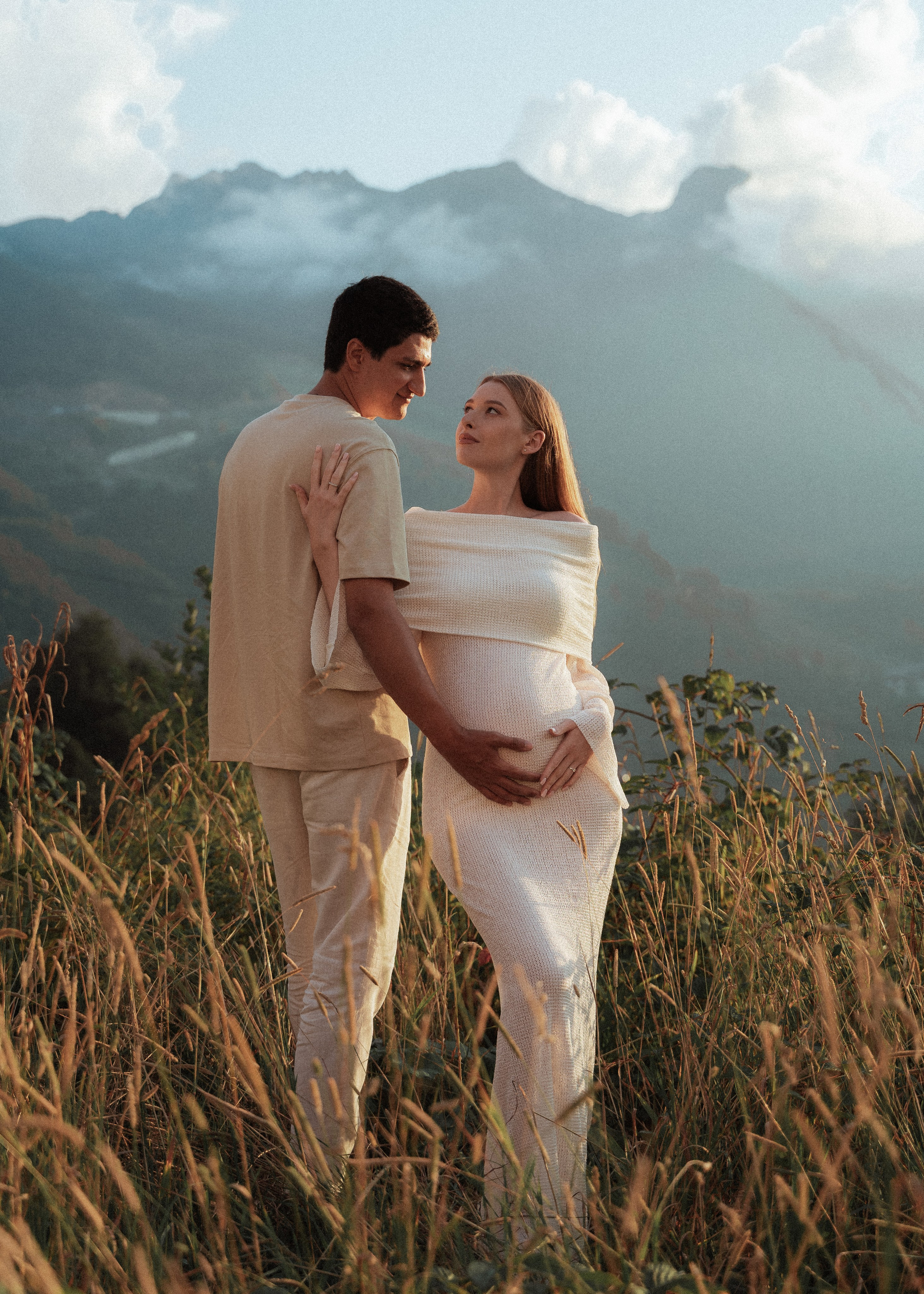 Фотосессия беременности в Красной Поляне. Фотограф на Пхукете Максим