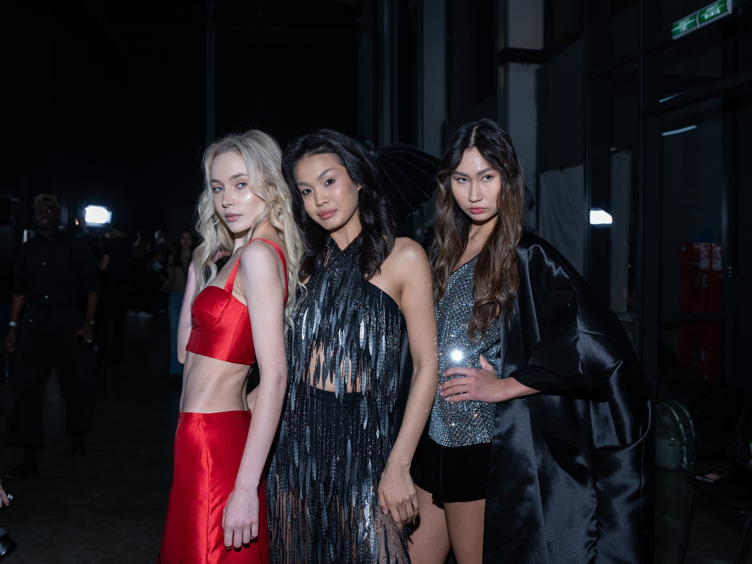 Visa Fashion Week Pre-Fall 2026 April BackStage Day 1. Сайт Алматинского НЮ АРТ, будуар и фэшн фотографа Дениса Карпенко