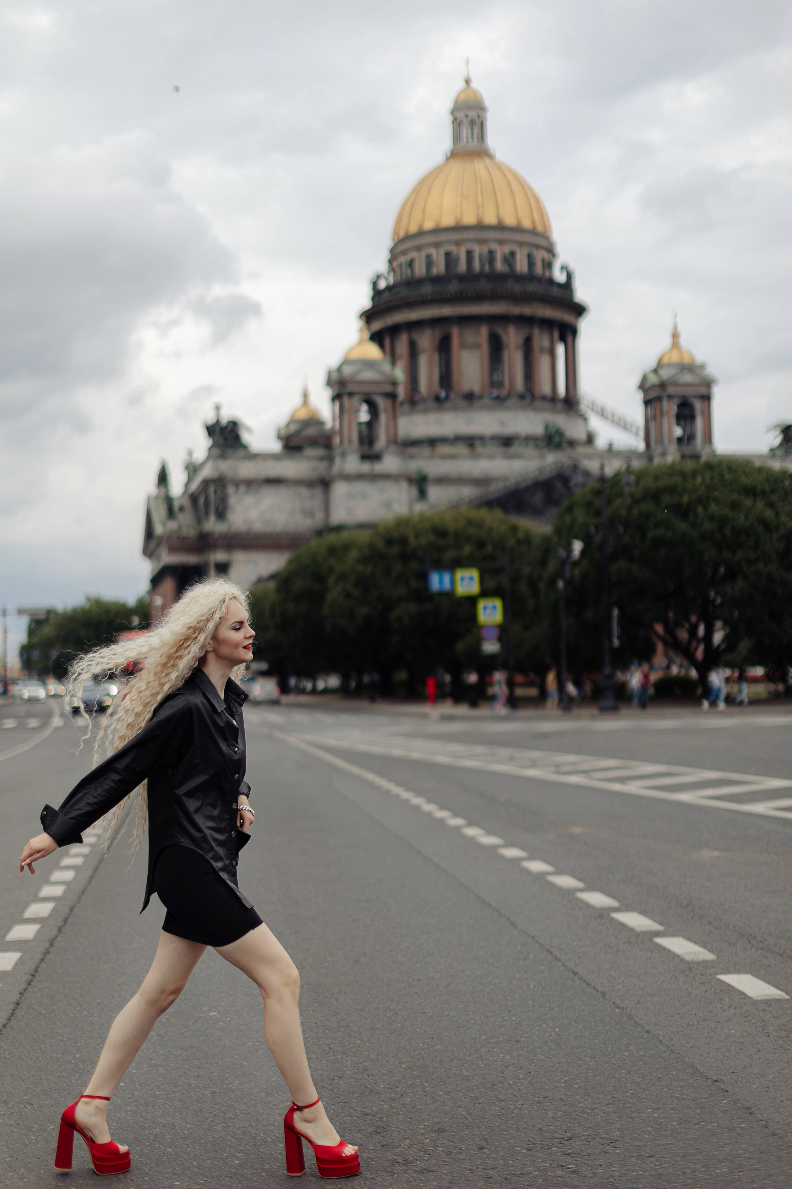 Прогулочная фотосессия в Питере с Ариной