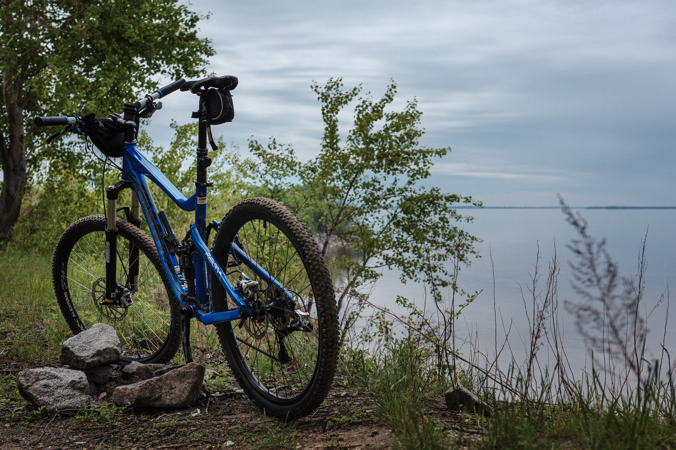 С Димой Уссурийский остров. Фото журналист