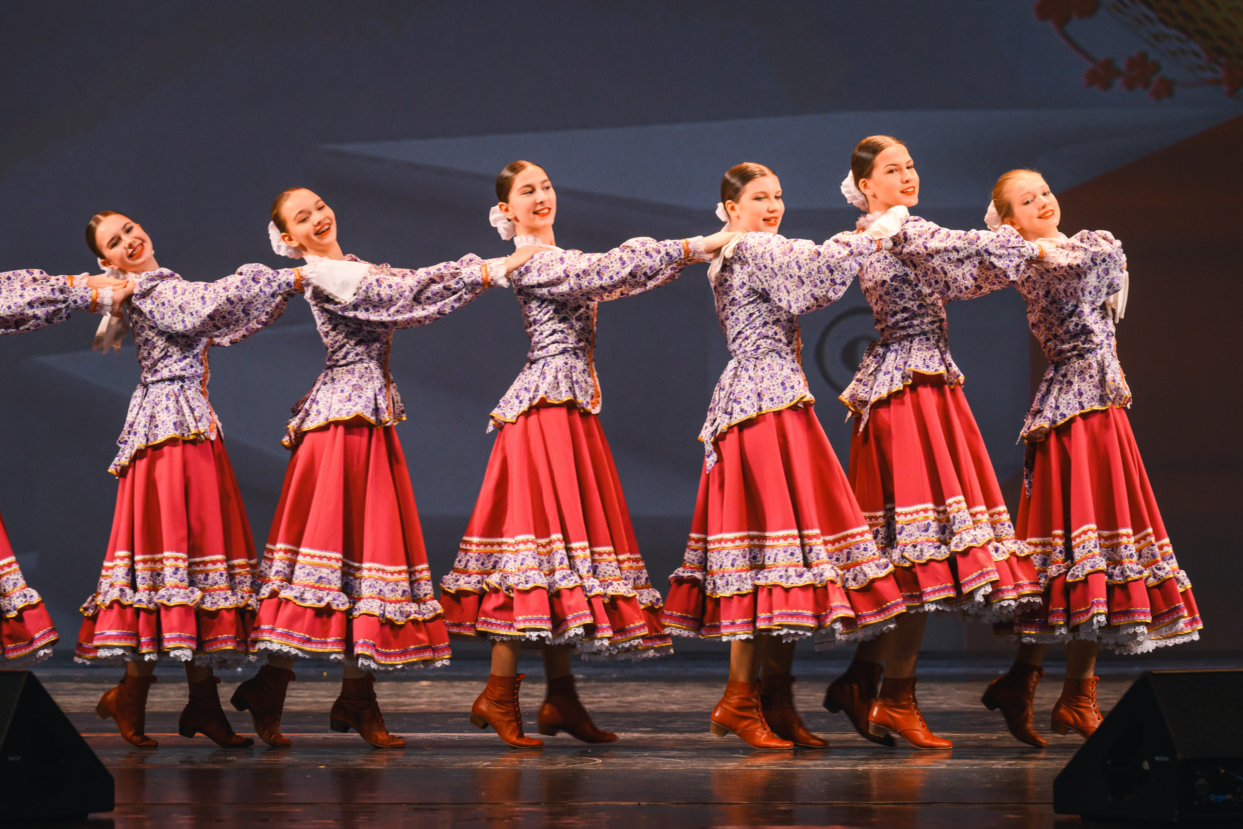 23 апреля, часть 1, БКЗ Октябрьский, г. Санкт-Петербург. Золотое яблочко