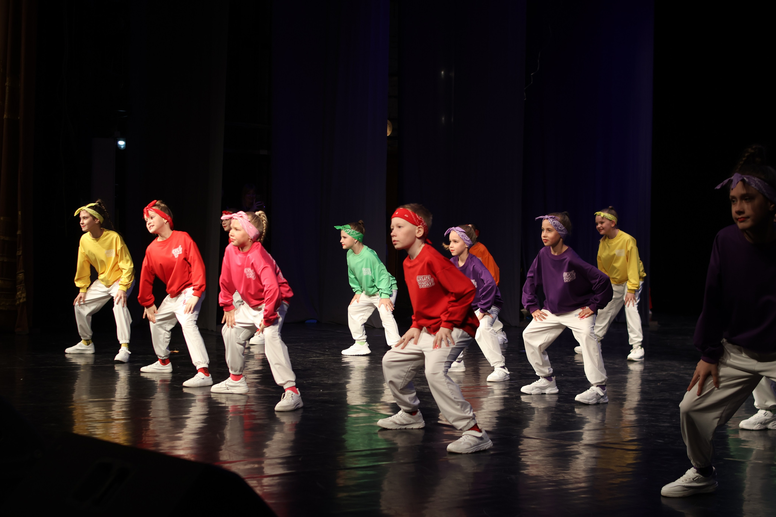 13 апреля, г. Томск. Золотое яблочко