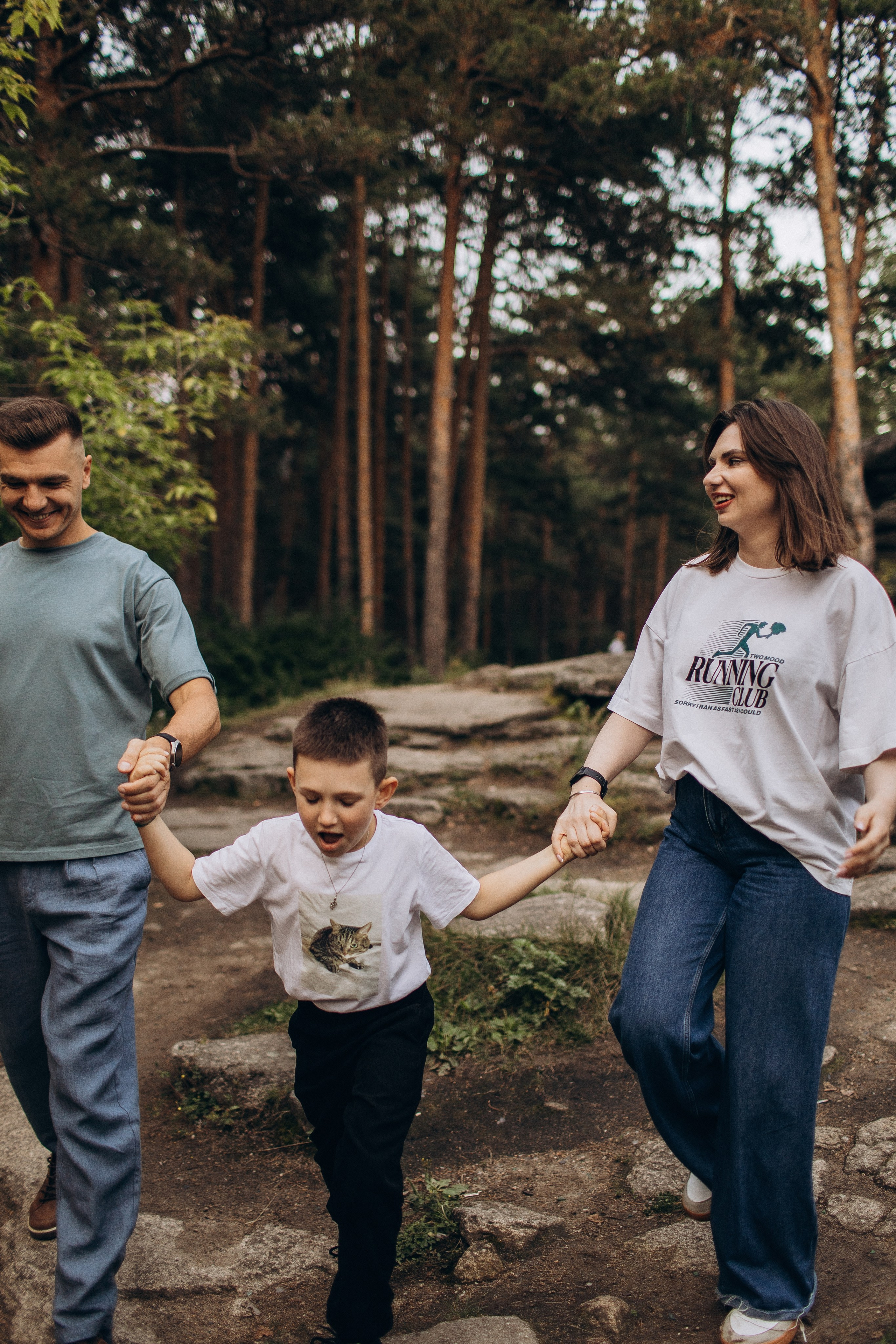 Большая семейная фотосессия на Каменных палатках. Семейная съемка — это красивый способ признаться своей семье в любви