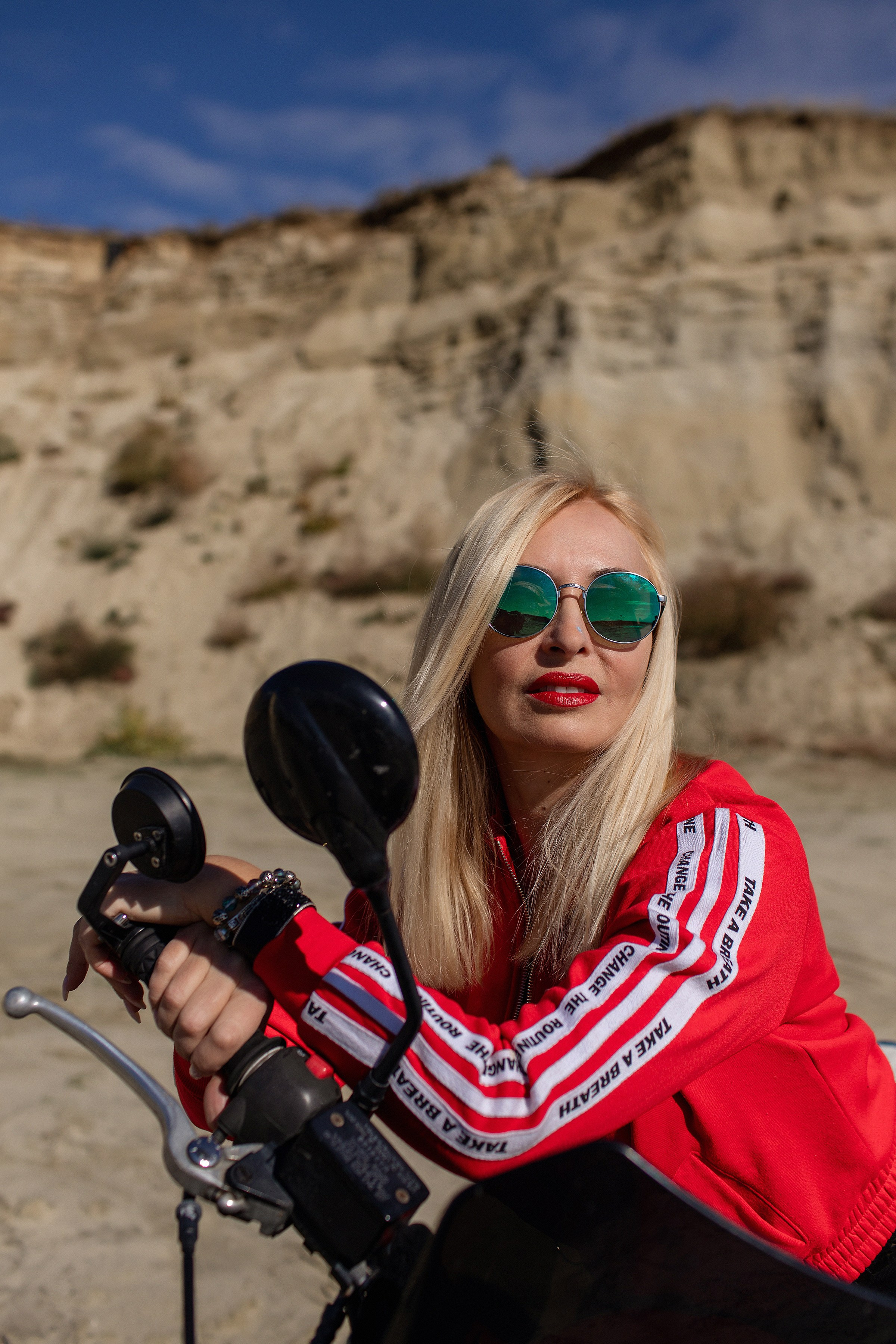 Мото Анечка. Фотограф Софья Васильковская