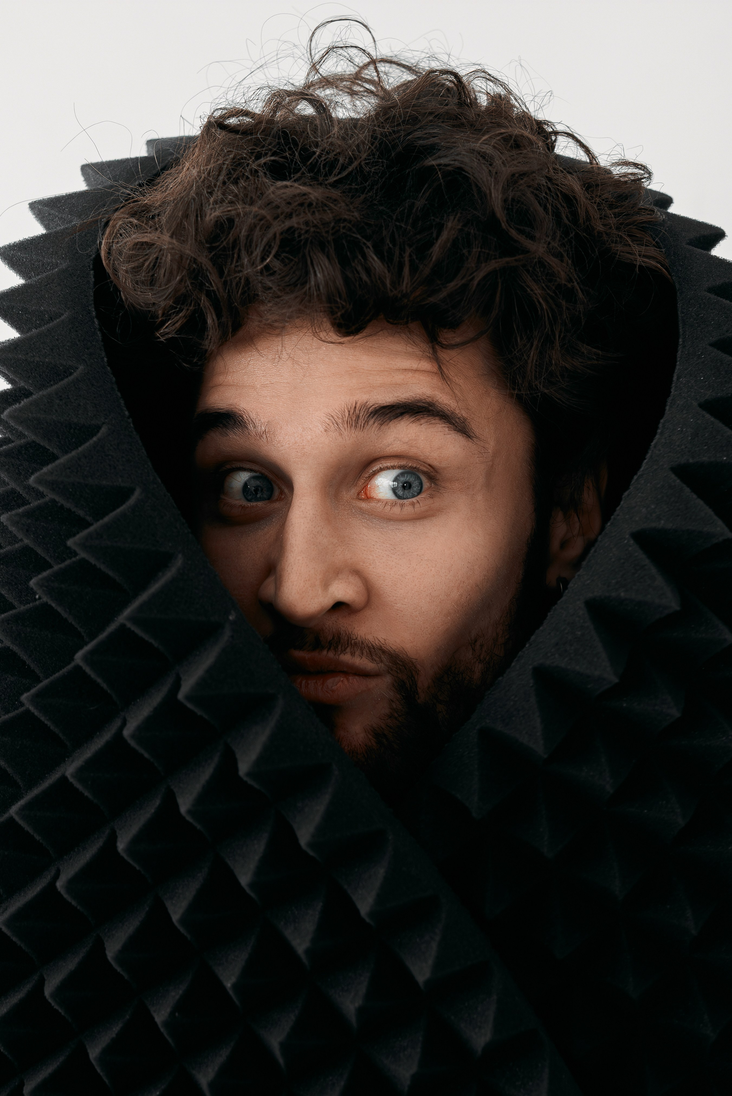 Вне зоны слышимости