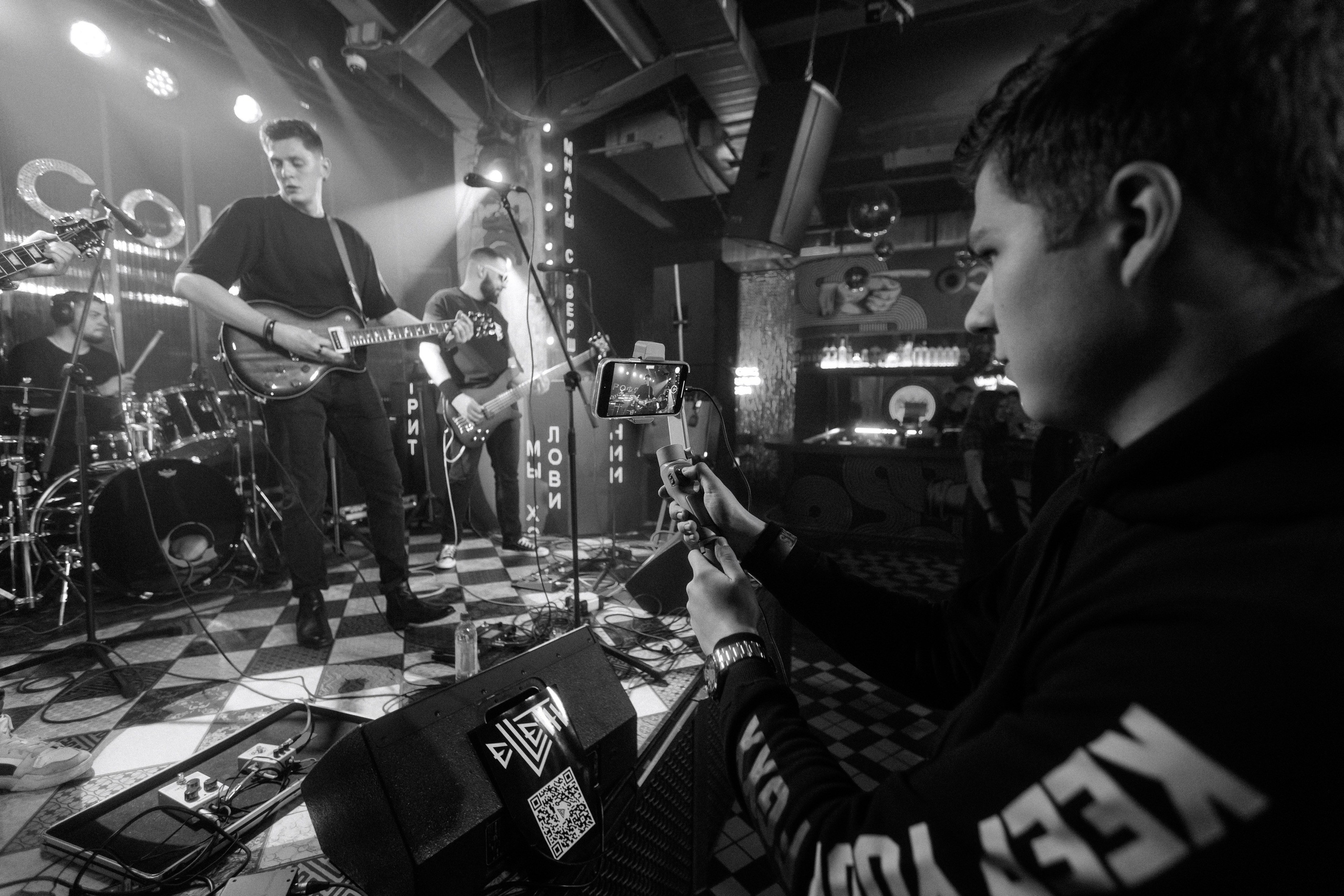 Elleth at the Profsouze Bar. Commercial photographer | Anton Ermakov