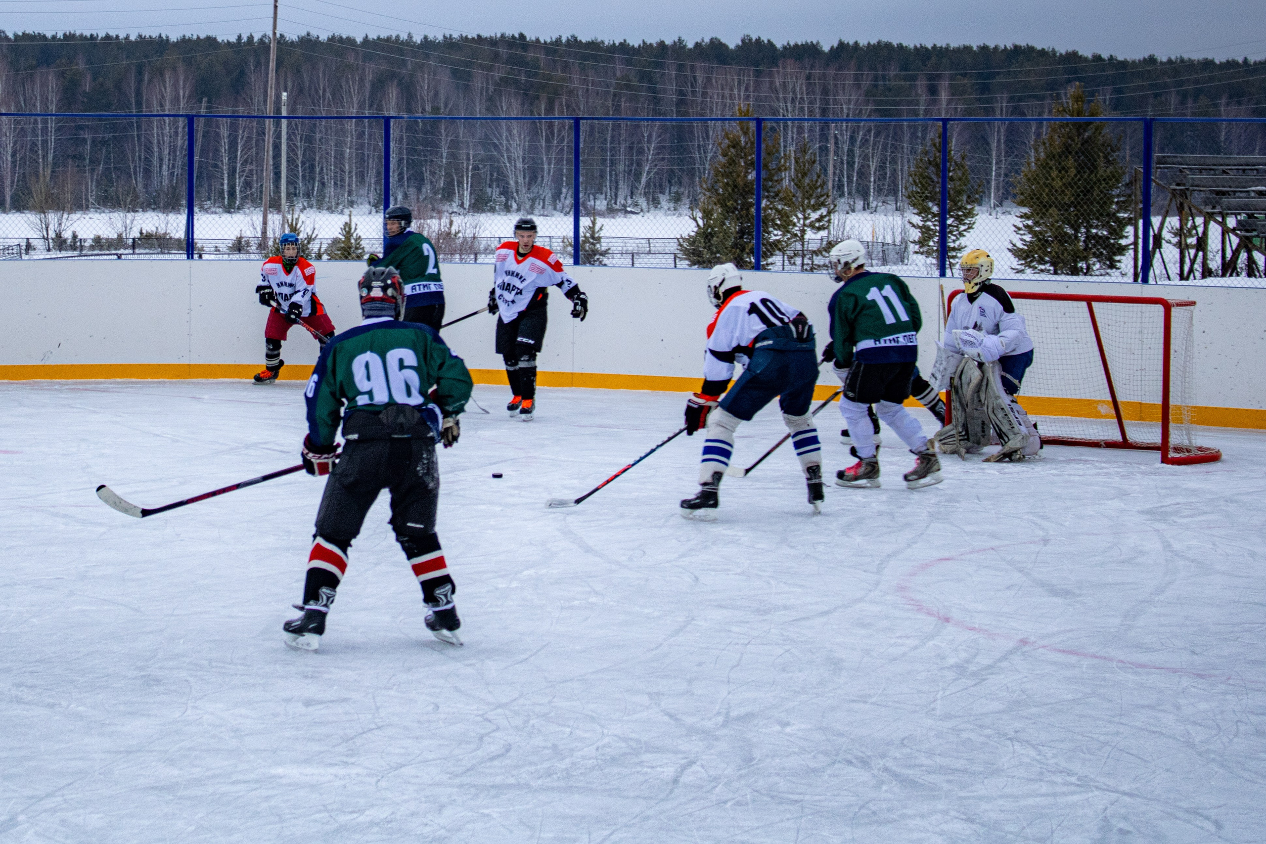 Хоккей г.п Атиг-г.Нижние Серги