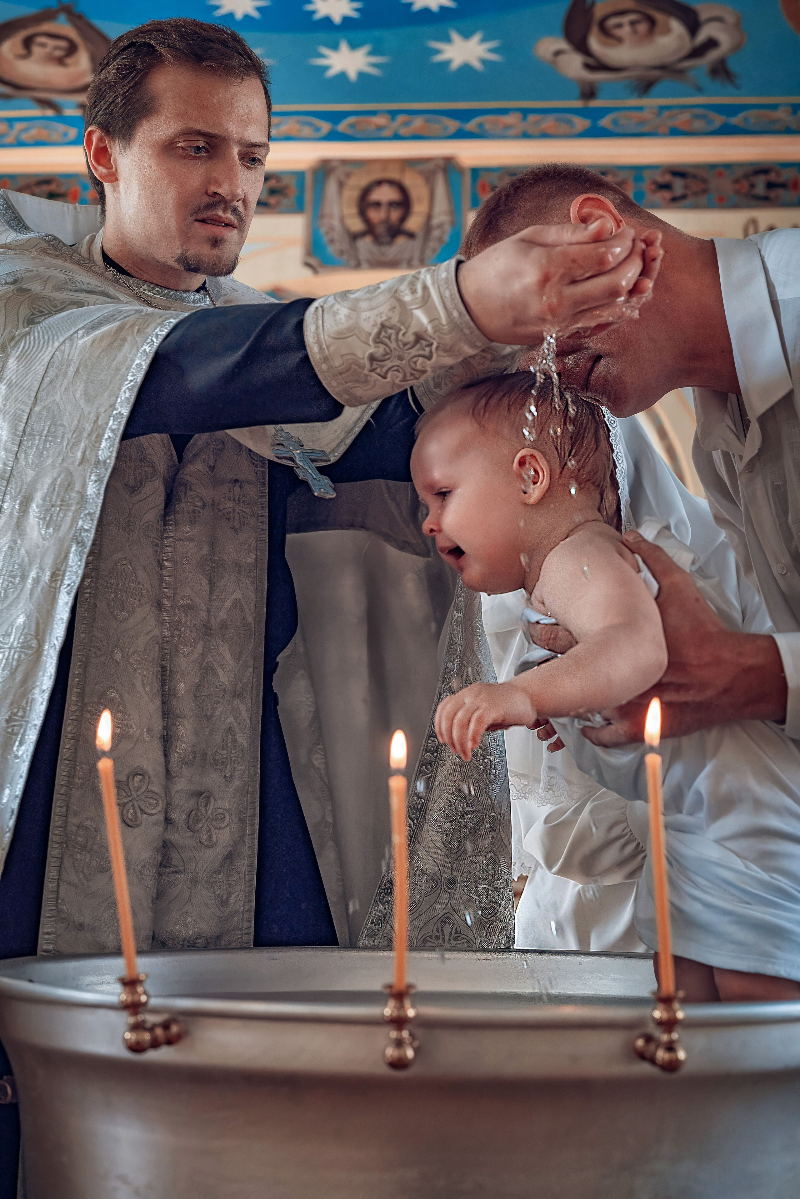 Съемка таинства крещения в Красноярске. Фотографы крещения/венчания  Красноярск Татьяна и Вячеслав Переваловы
