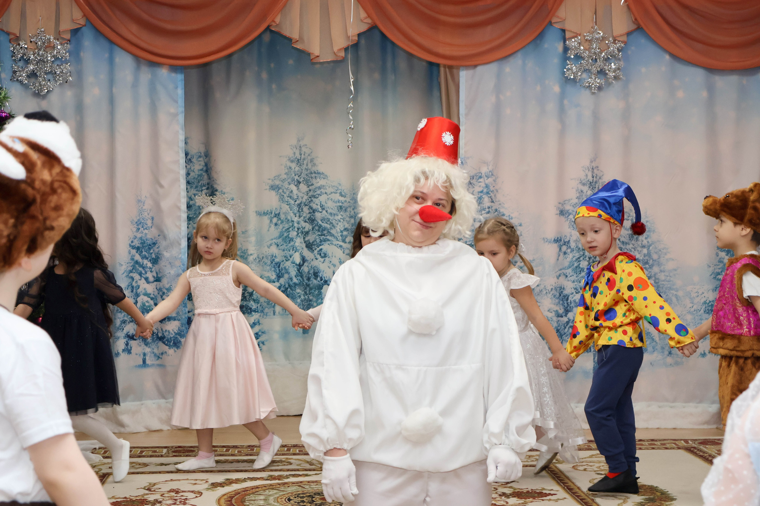 Новогодний утренник гр. «Радуга». Виктория Шишкова свадебный фотограф Москва и МО (Балашиха, Щелково)