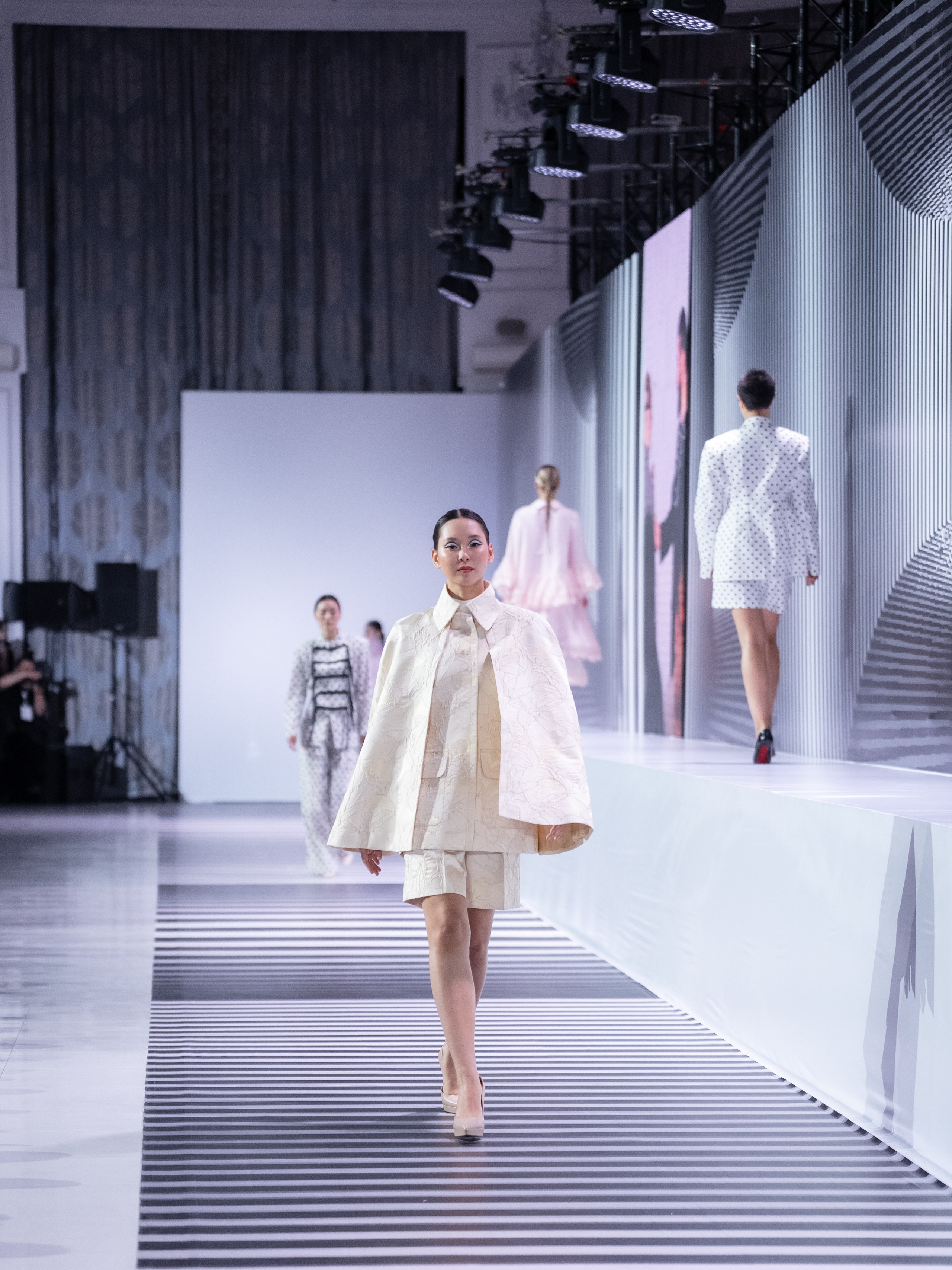 Arunaz. Сайт Алматинского НЮ АРТ, будуар и фэшн фотографа Дениса Карпенко