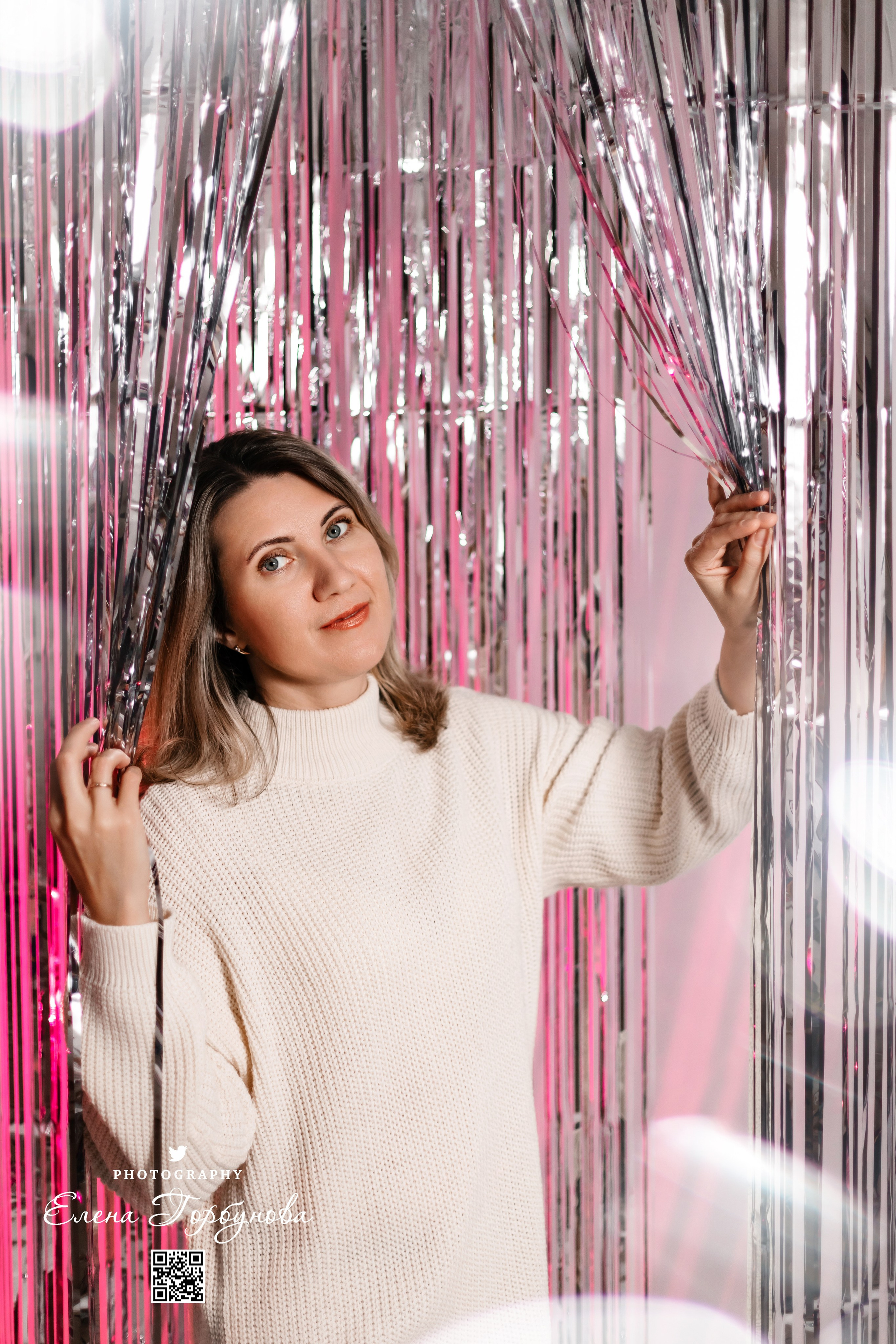 Ольга и Даша. Моя студия. Ноябрь 2024. Фотограф Пермь. Свадьбы. Семья и дети, школа, д. сад. Фотокниги