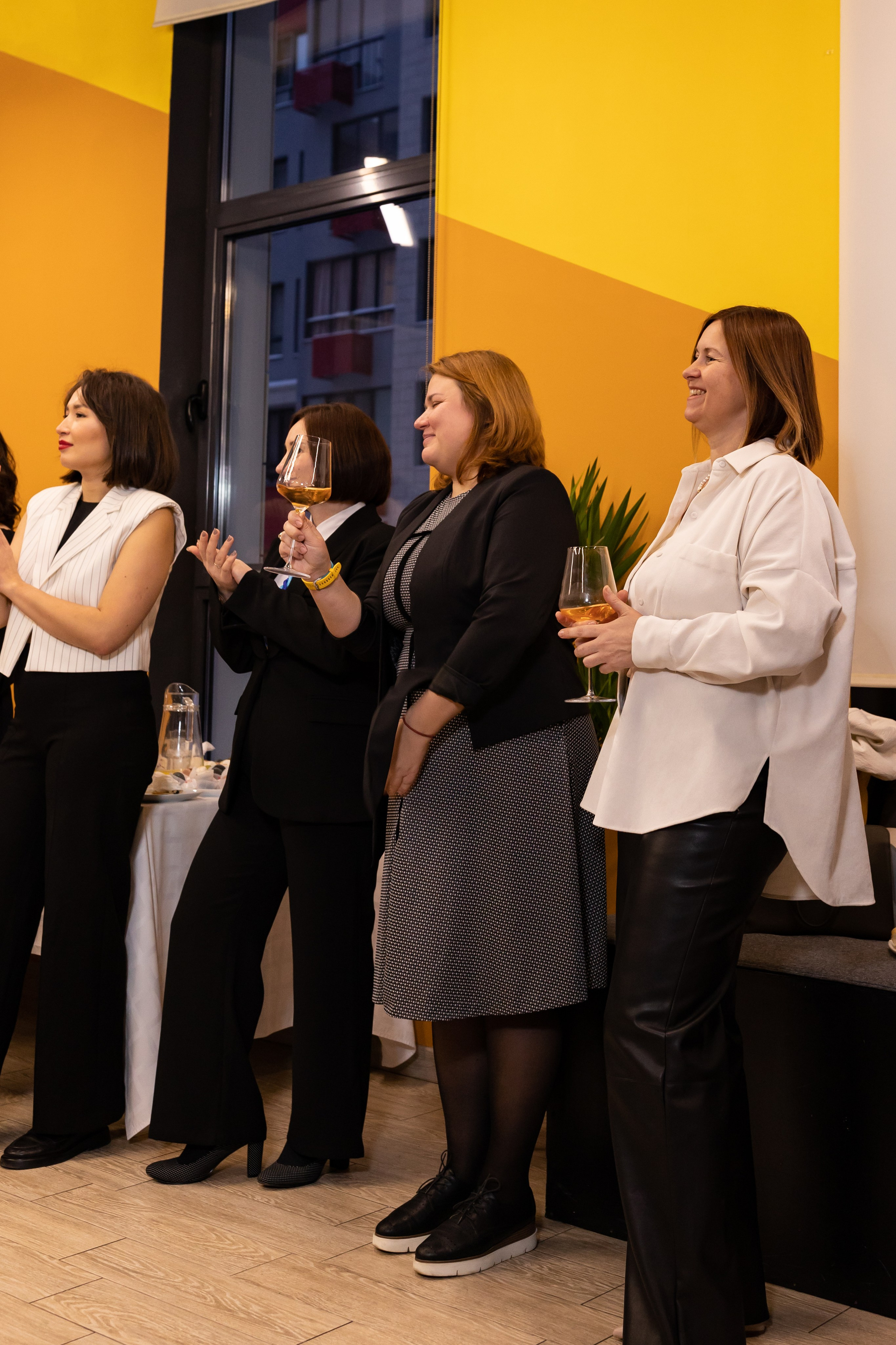 День рождения бизнес клуба «WowWoman». Сказочный фотограф для Вас и Вашей семьи