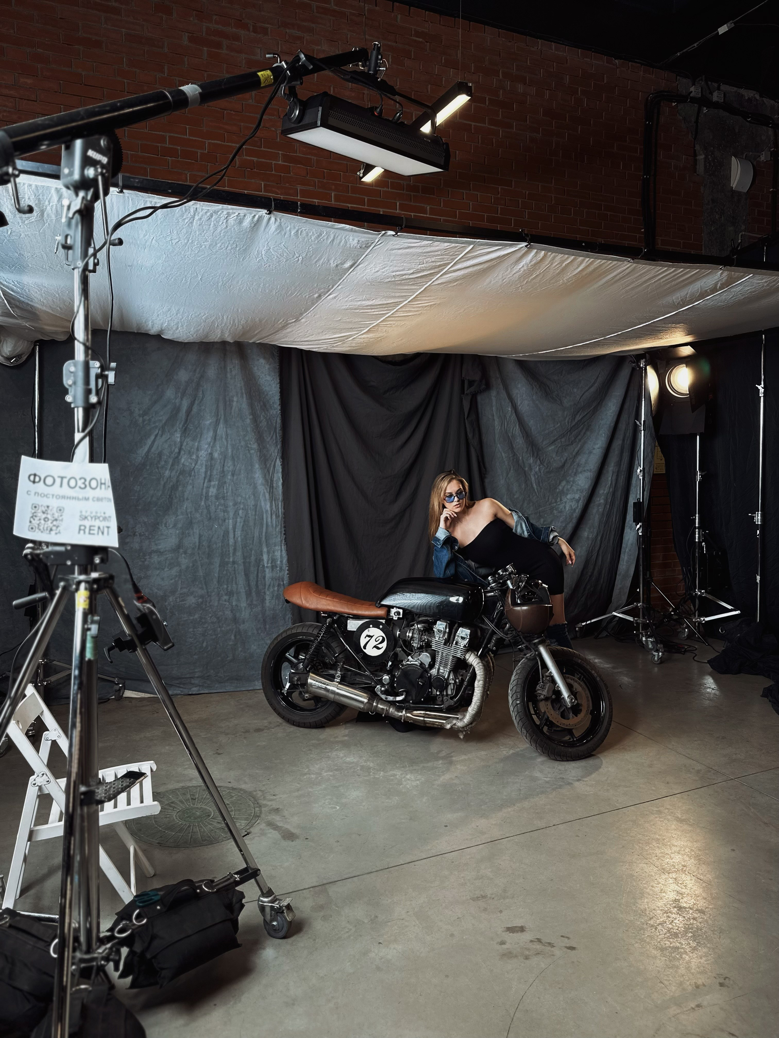 Алина. Hmliber — фотограф и контент-креатор из Петербурга