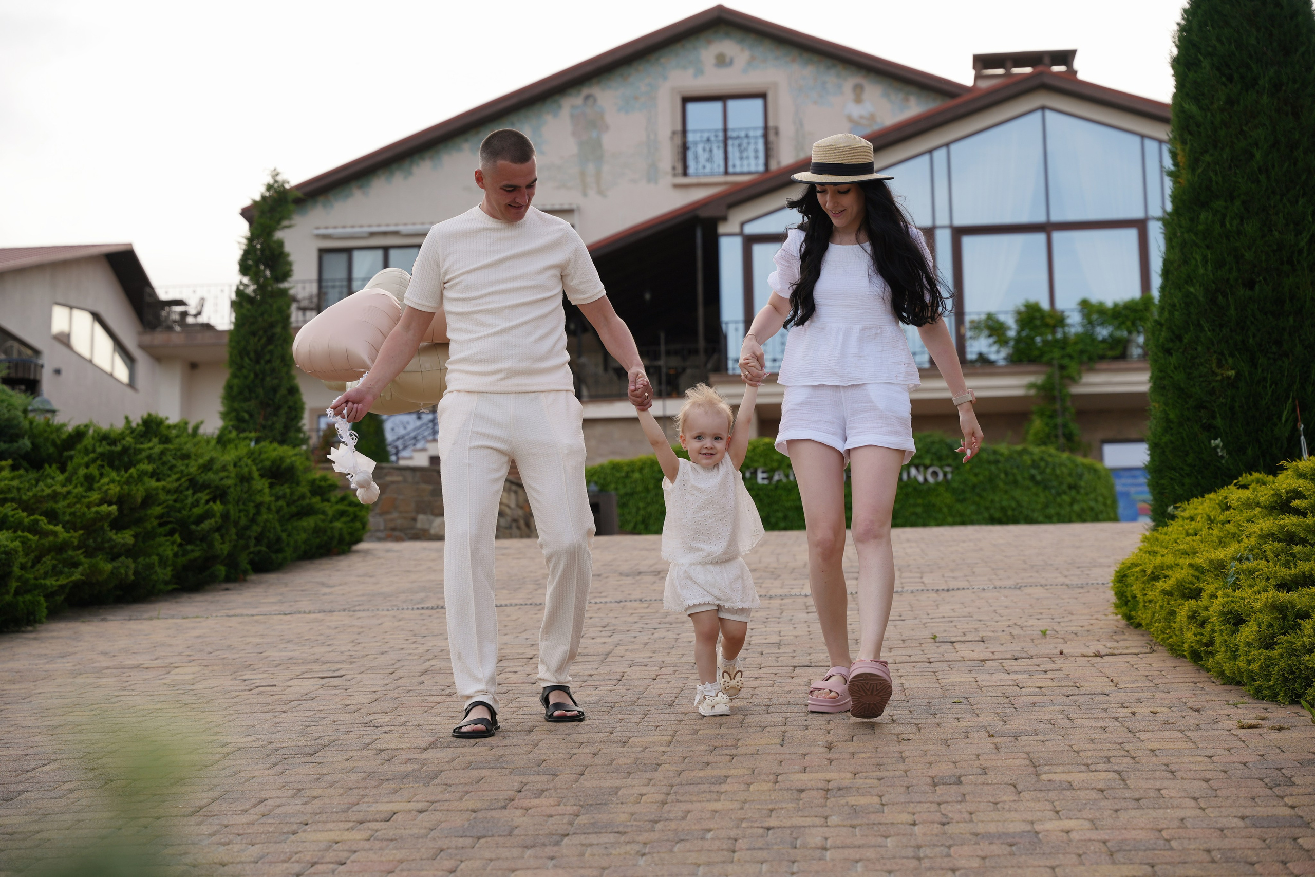 Семейная фотосессия в Шато Пино. Фотограф Новороссийск | Геленджик и ЮФО Эльвина Ясинская