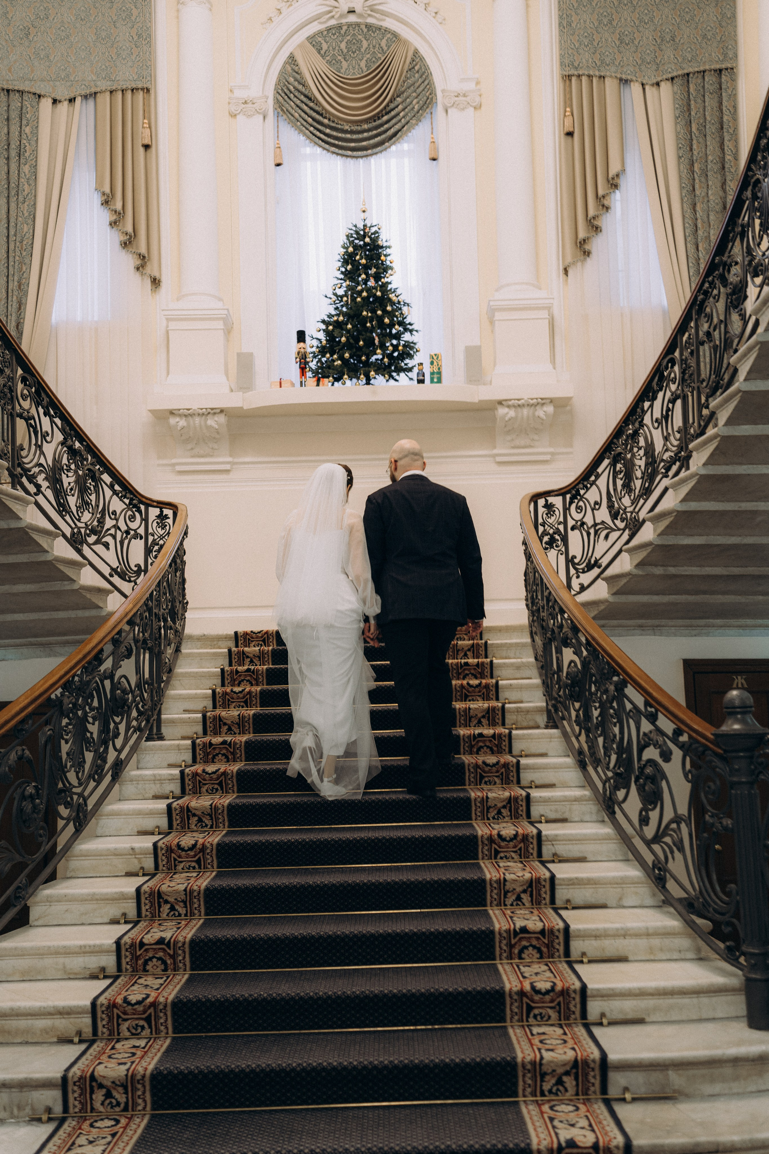 СВАДЕБНАЯ СЬЕМКА ВО ВТОРОМ ДВОРЦЕ (ДЕКАБРЬ) ТАКЖЕ СЬЕМКА В СТУДИИ НА ЧЕРНЫШЕВСКОЙ. Профессиональный фотограф, Санкт-Петербург — Виктория Богомолова